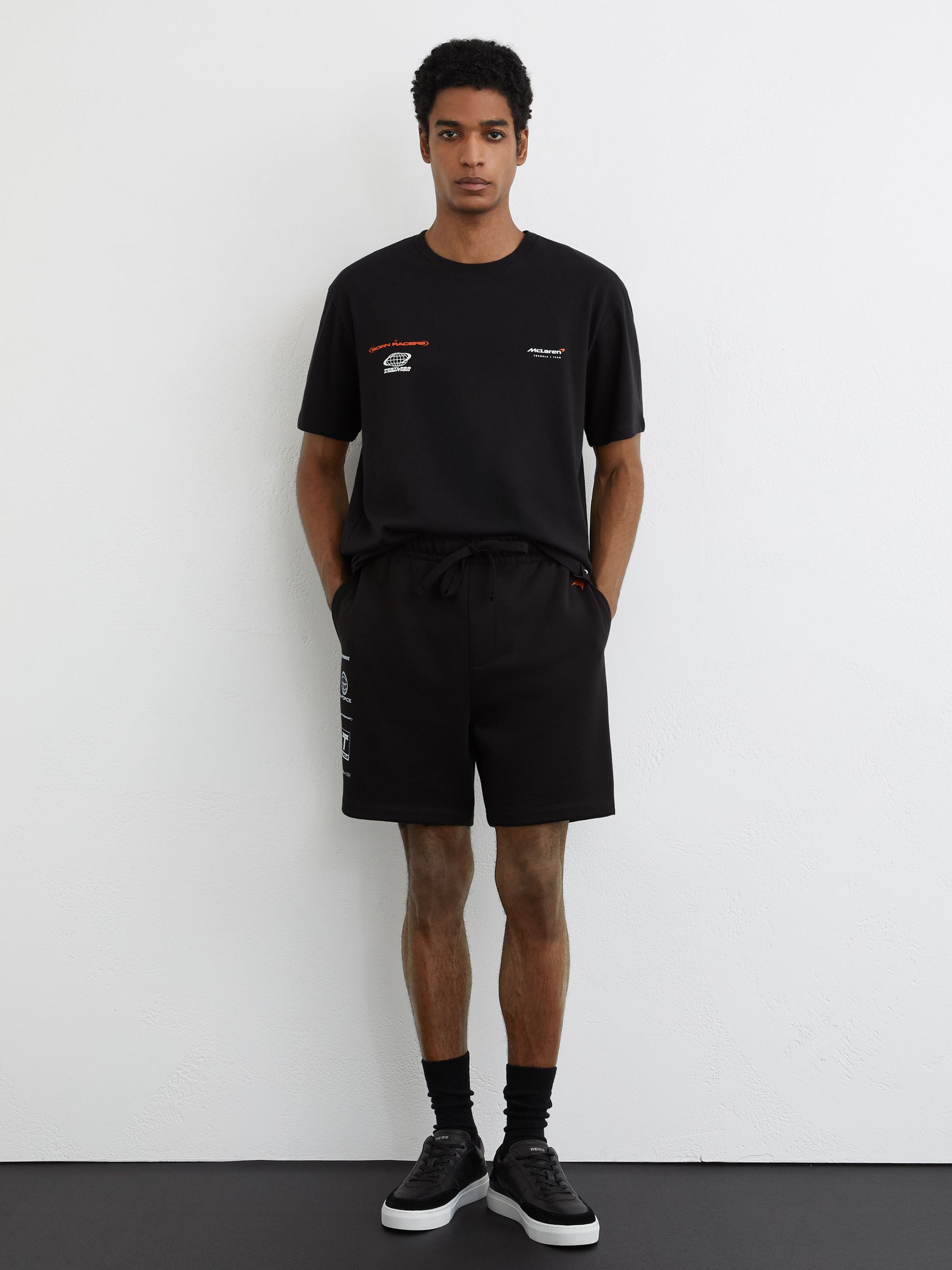 McLaren Racing Relaxed Logo T-Shirt Unisex-Fit in Black - Image 4 of 8