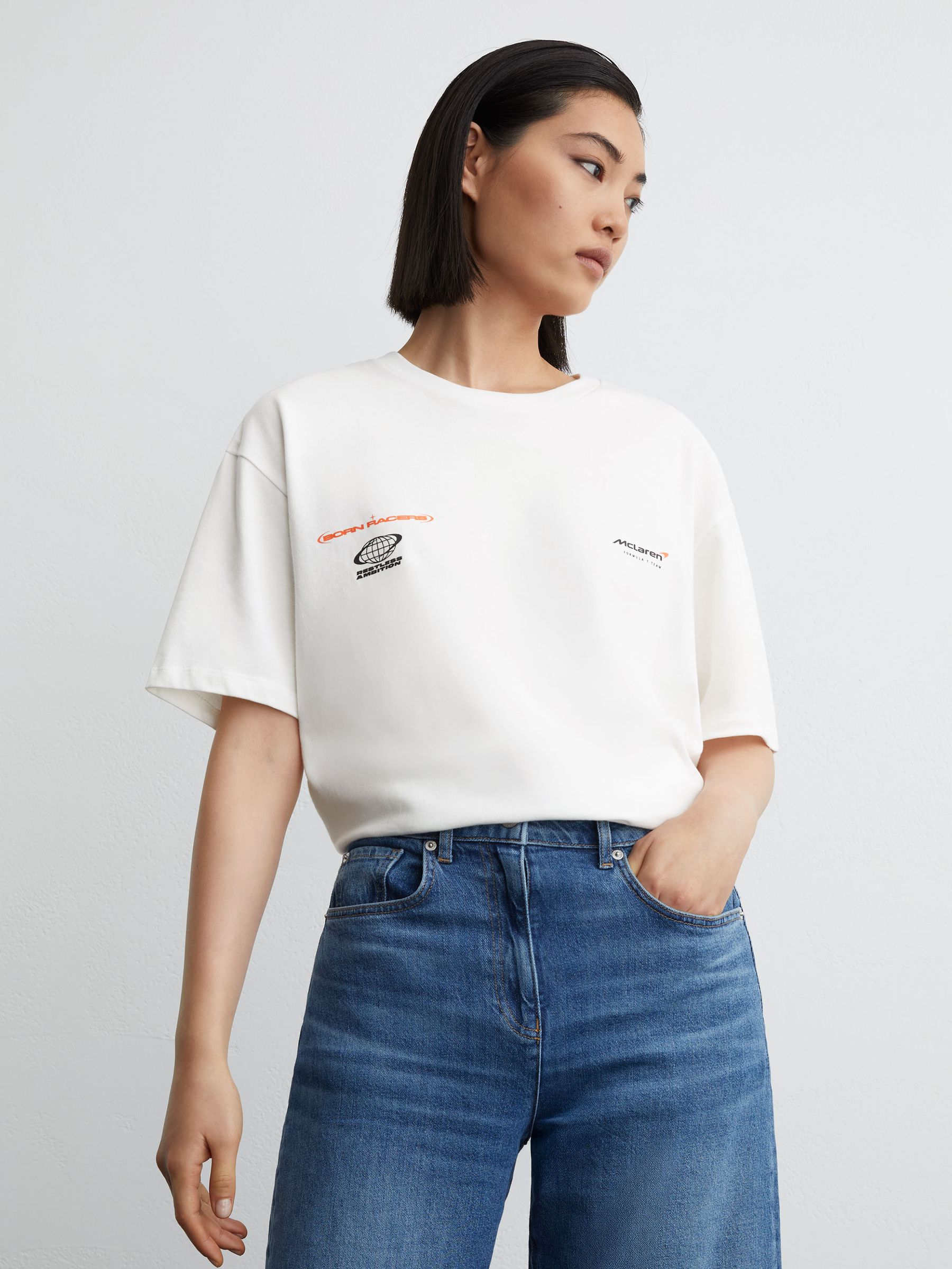 McLaren Racing Relaxed Logo T-Shirt Unisex-Fit in White - Image 5 of 8