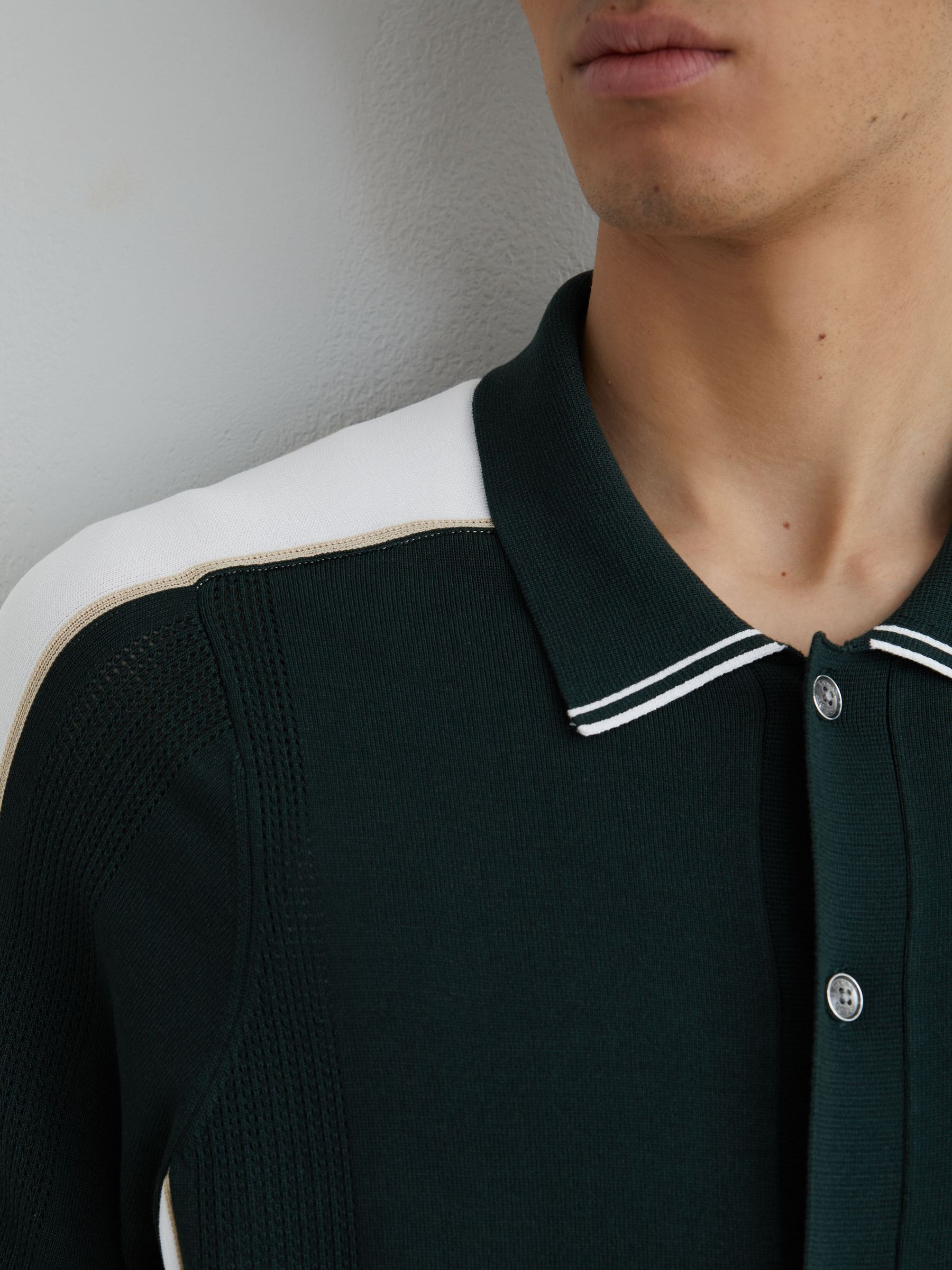 Colour-Block Knit Button-Through Shirt in Dark Green/White - image 5
