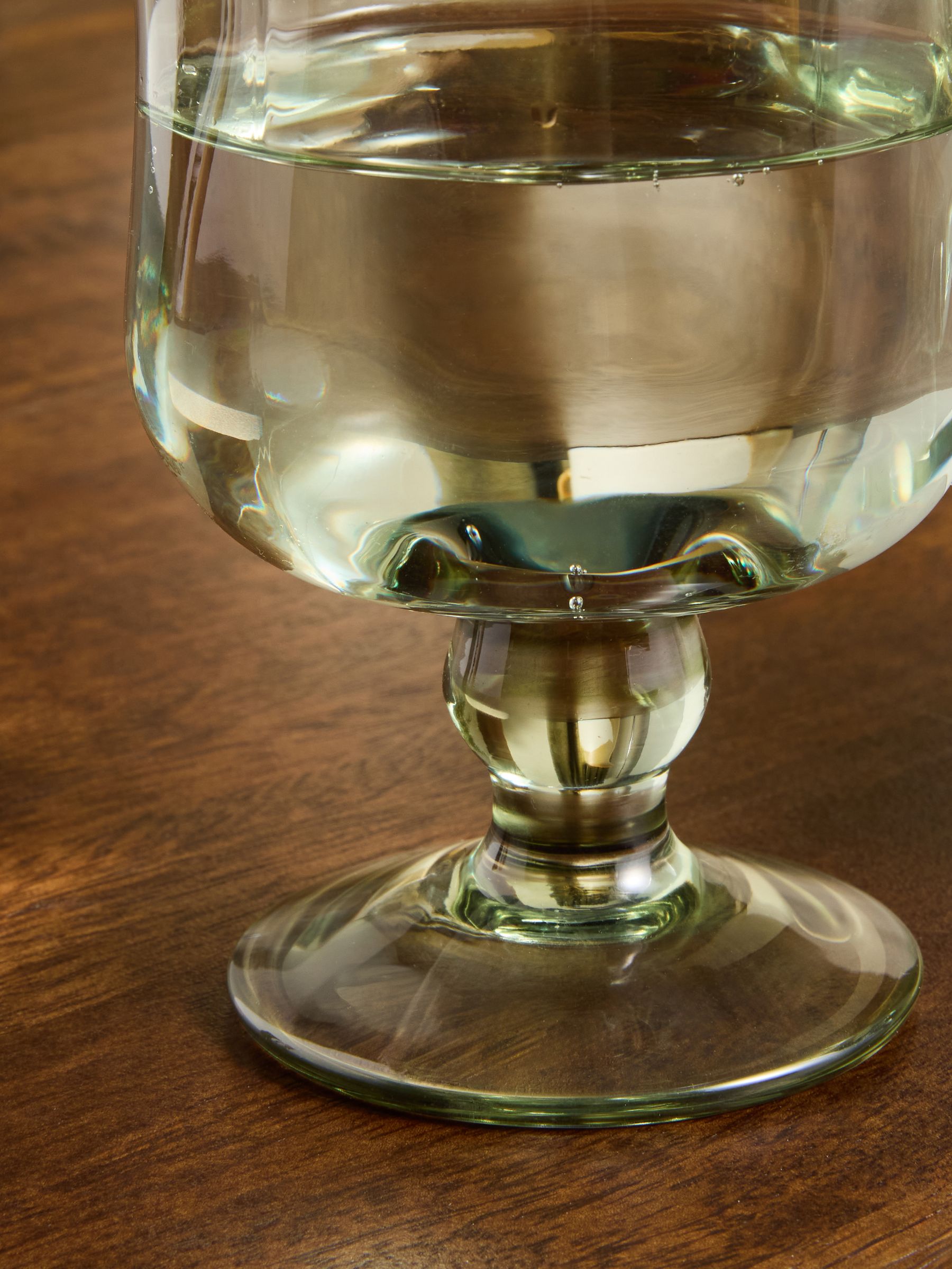 4 Pack Wine Glass Solid Colour Spray in Green - Image 3 of 4