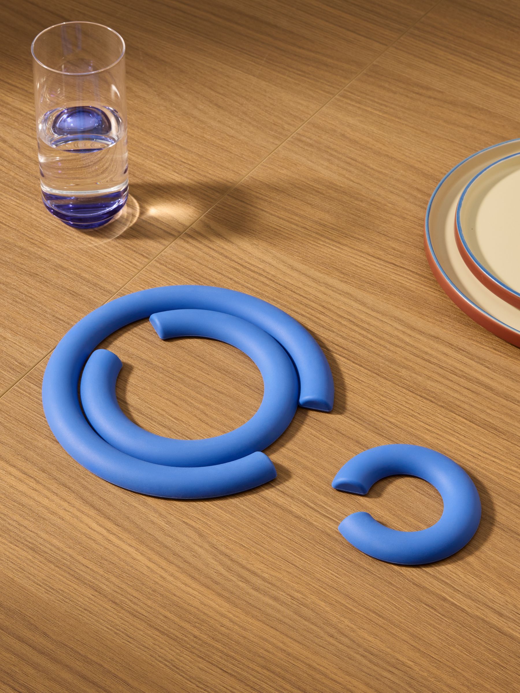 Oona Silicone Trivet in Blue - Image 3 of 5