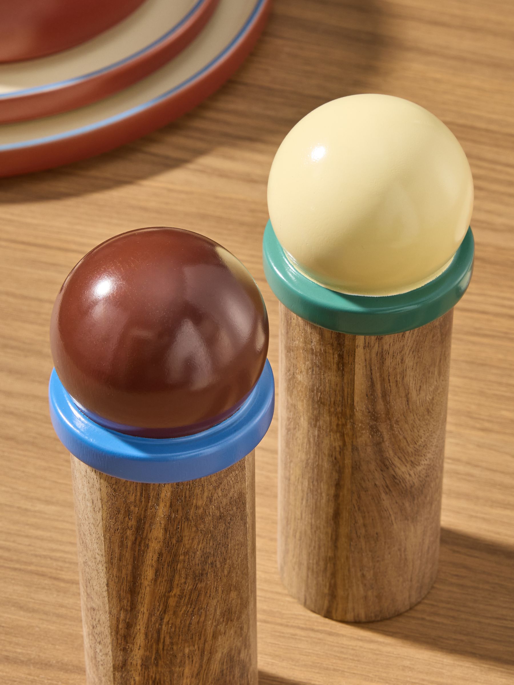 Bolla Salt & Pepper Grinders in Brown - Image 2 of 3