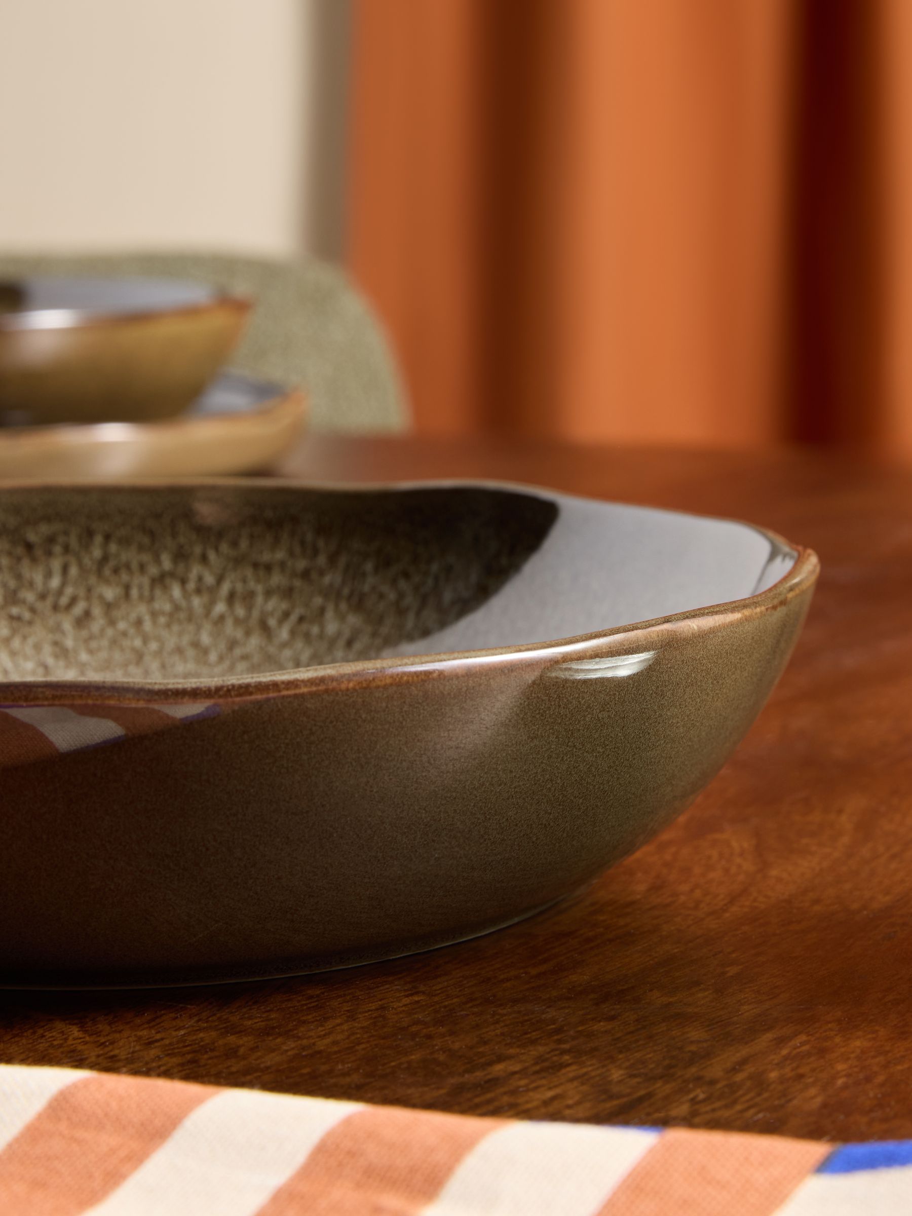 4 Pack Travellers Rest Pasta Bowls in Brown - Image 2 of 3