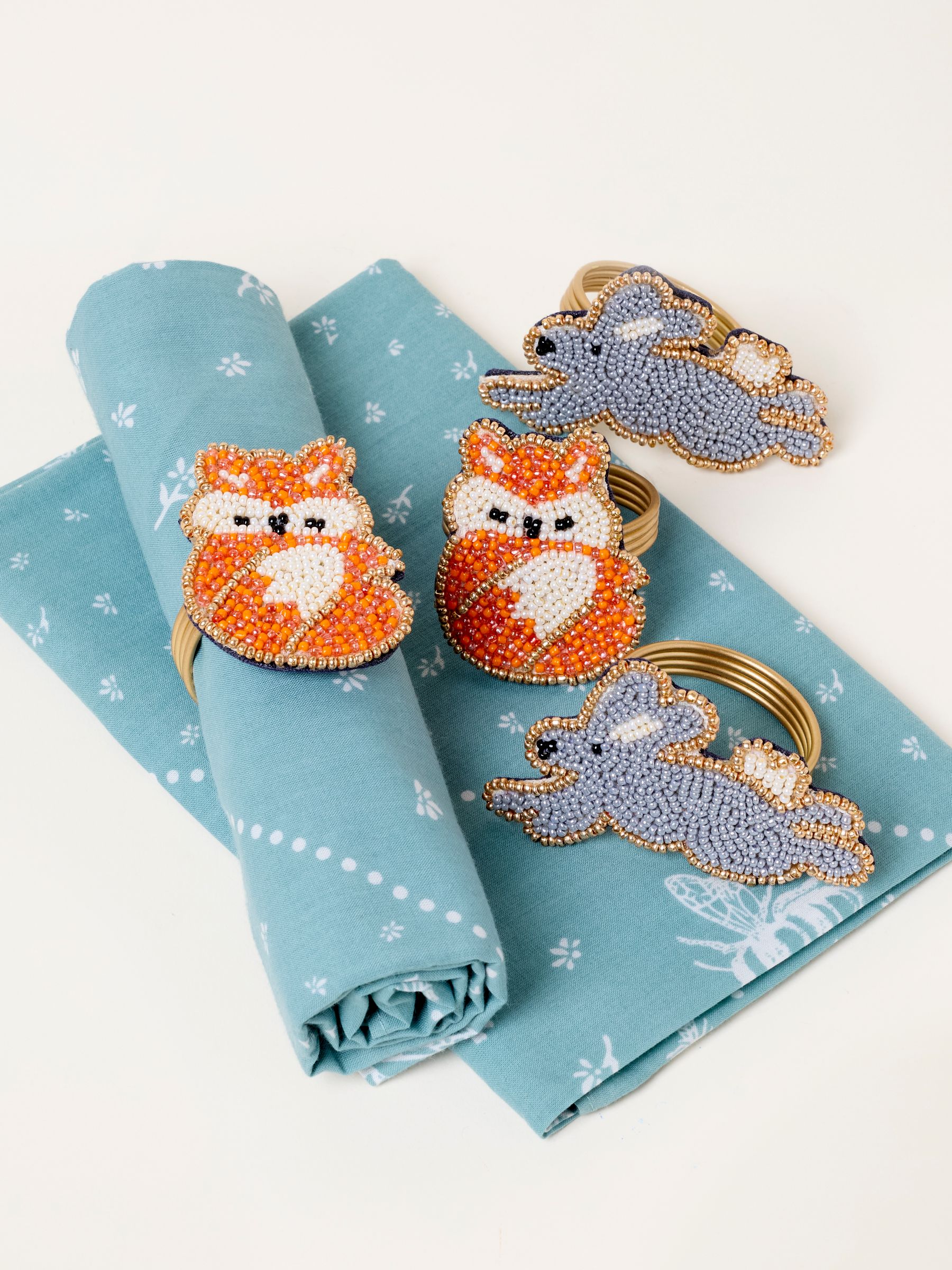 Multi 4 Pack Beaded Fox Hare Napkin Rings - Image 3 of 3 Multi 4 Pack Beaded Fox Hare Napkin Rings - Image 3 of 3