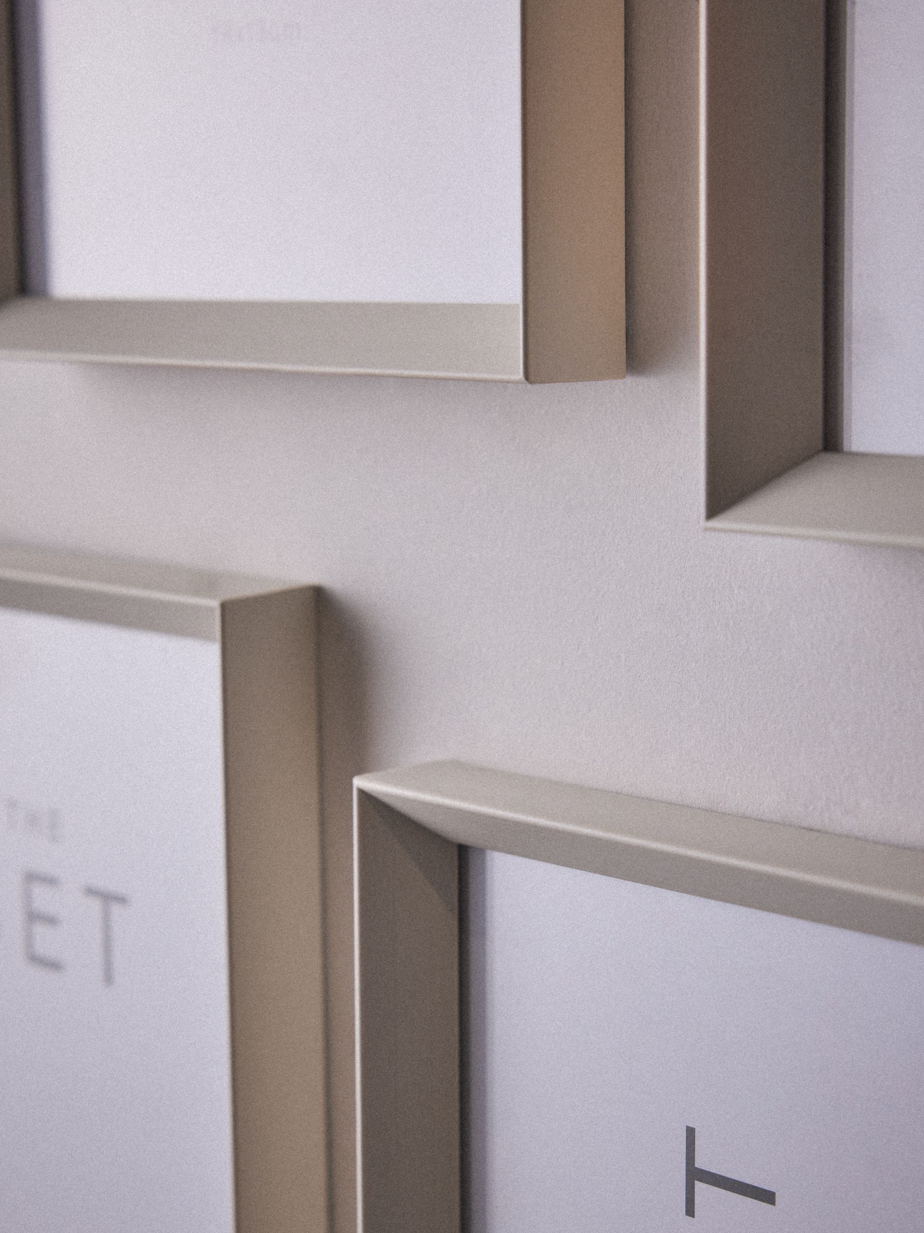 The Set 8 Pack Cream 6x4 and 7x5 Frames - Image 3 of 4
