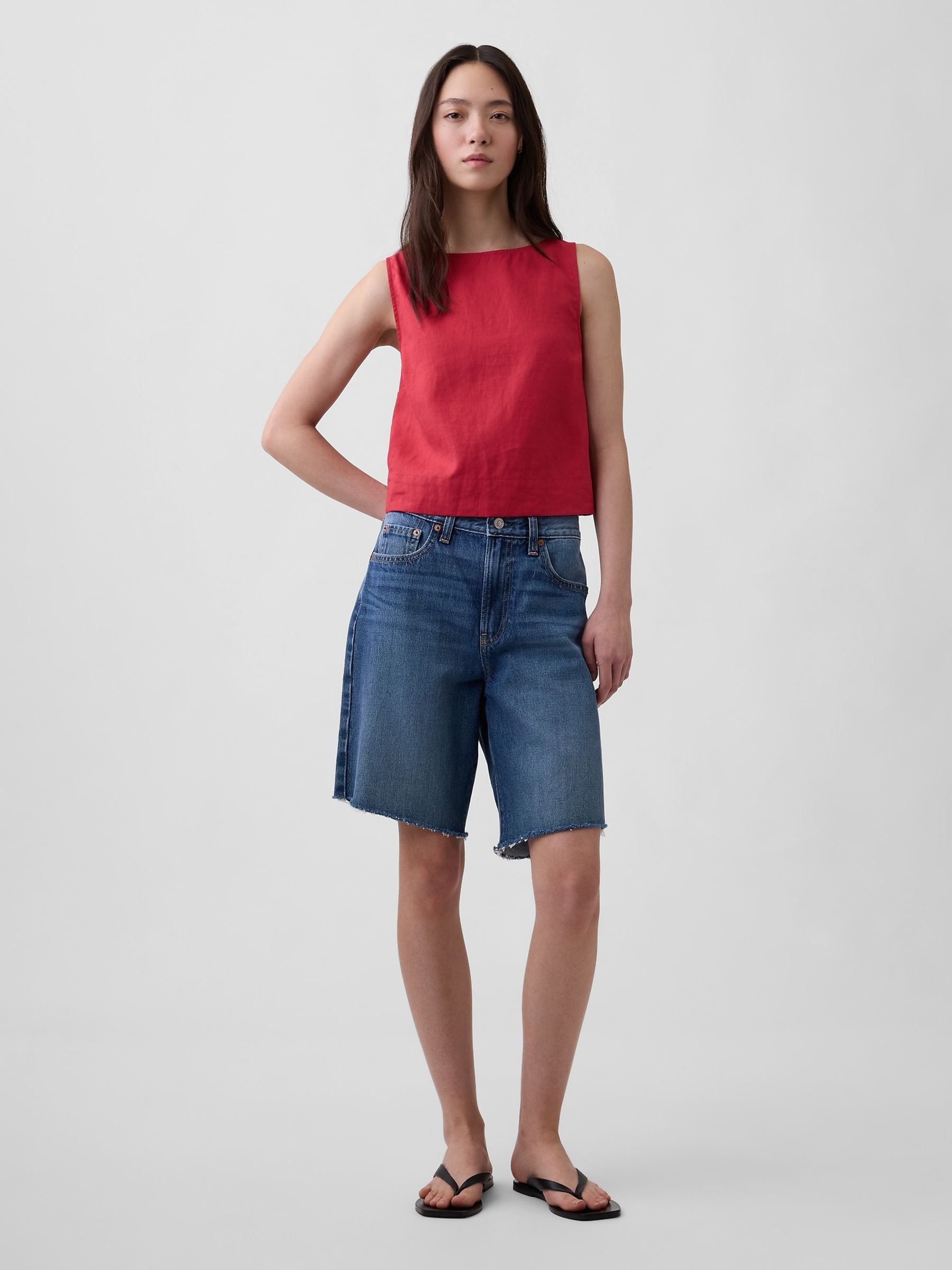 Red Linen-Blend Crop Shell Vest - Image 4 of 5