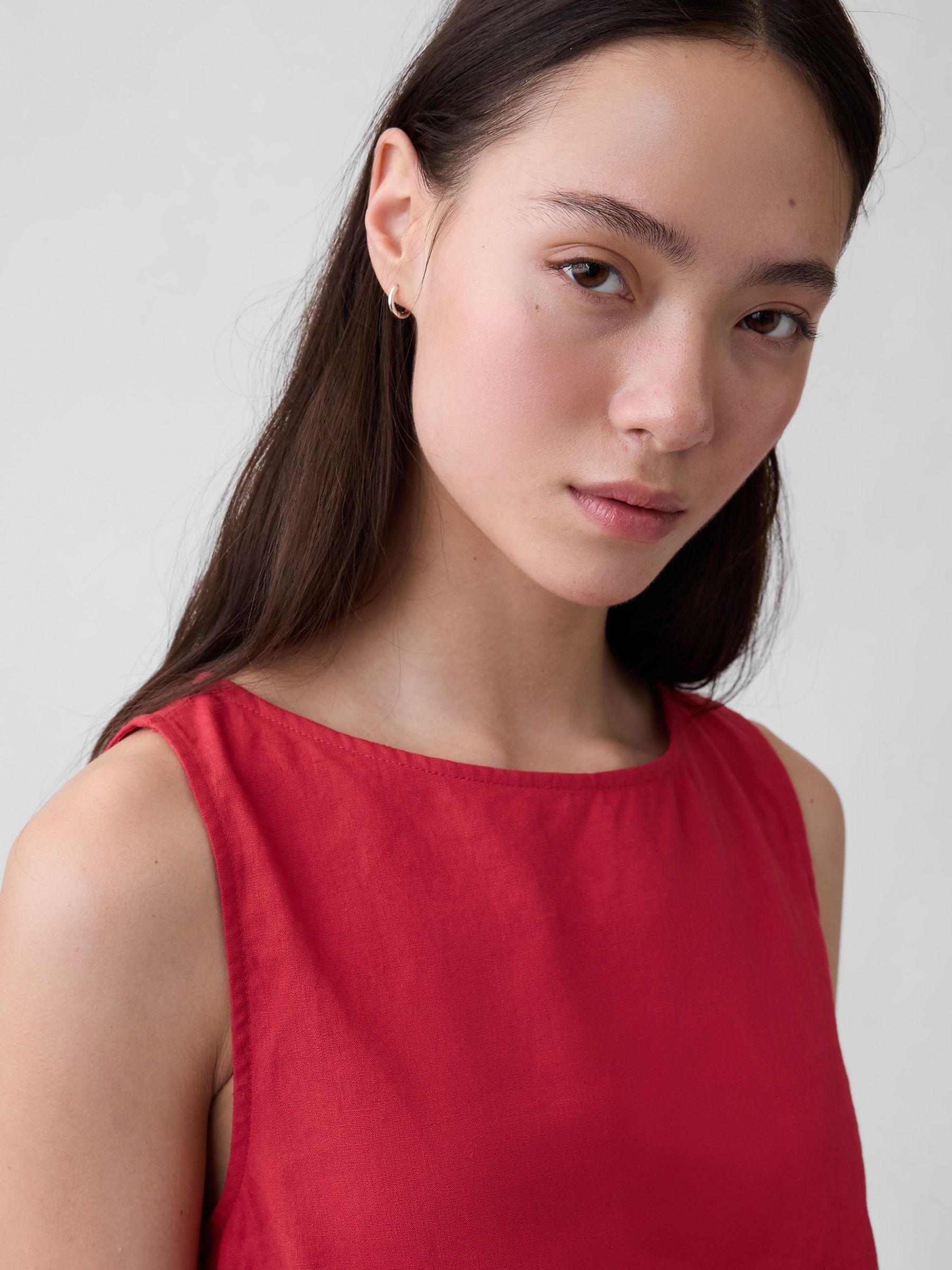 Red Linen-Blend Crop Shell Vest - Image 5 of 5