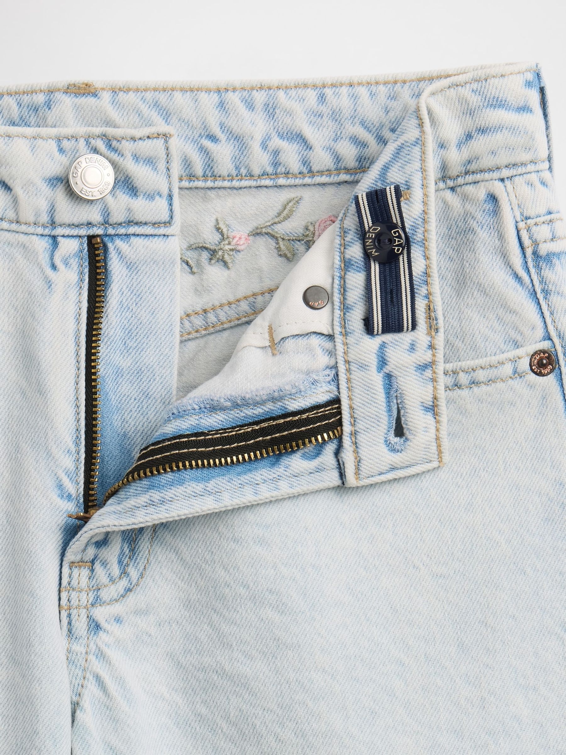 Light Wash Low Rise Stride Wide-Leg Jeans - Image 5 of 6