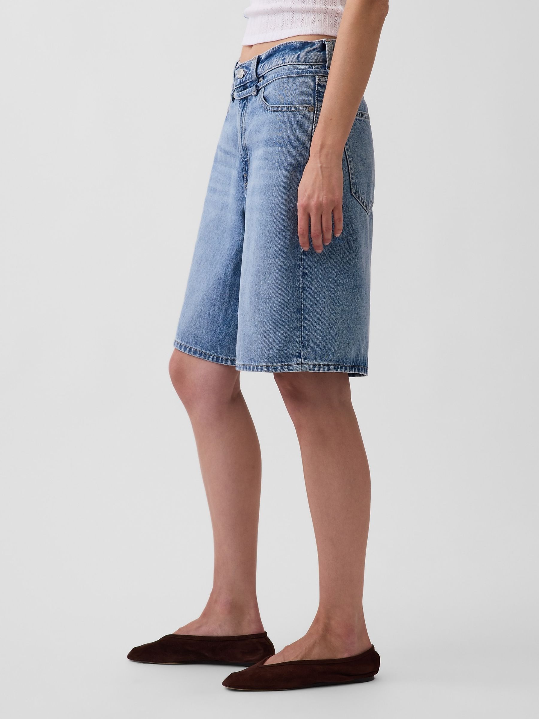 Medium Wash 11 inch Mid Rise Micro Belt Longline Denim Shorts - Image 4 of 4