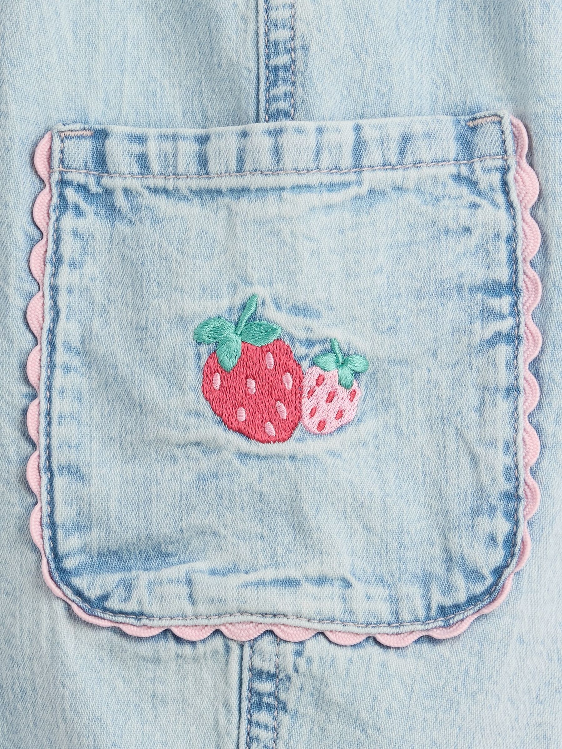 Light Wash Pull On Strawberry Cargo Barrel Jeans - Image 4 of 4