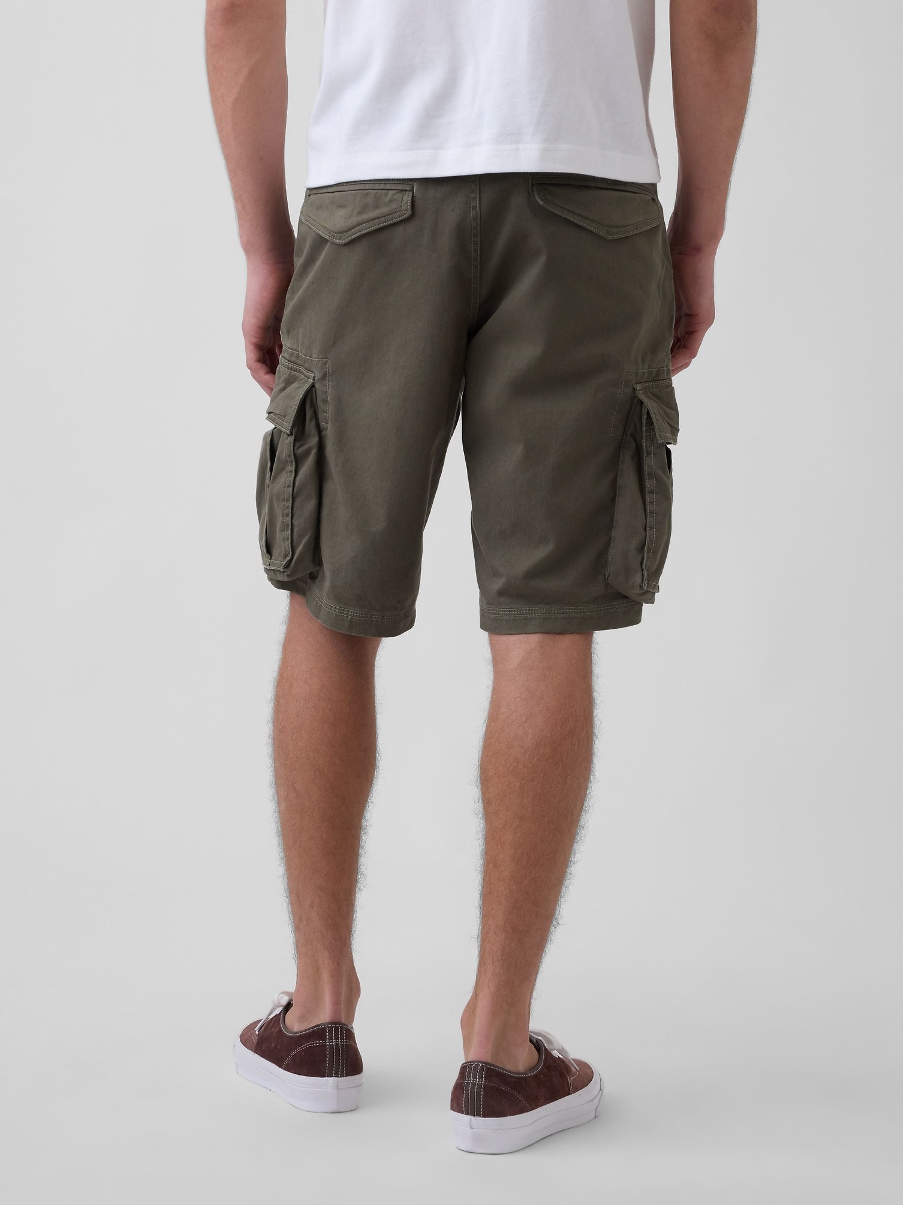 Green Relaxed Cargo Shorts - Image 2 of 5 Green Relaxed Cargo Shorts - Image 2 of 5