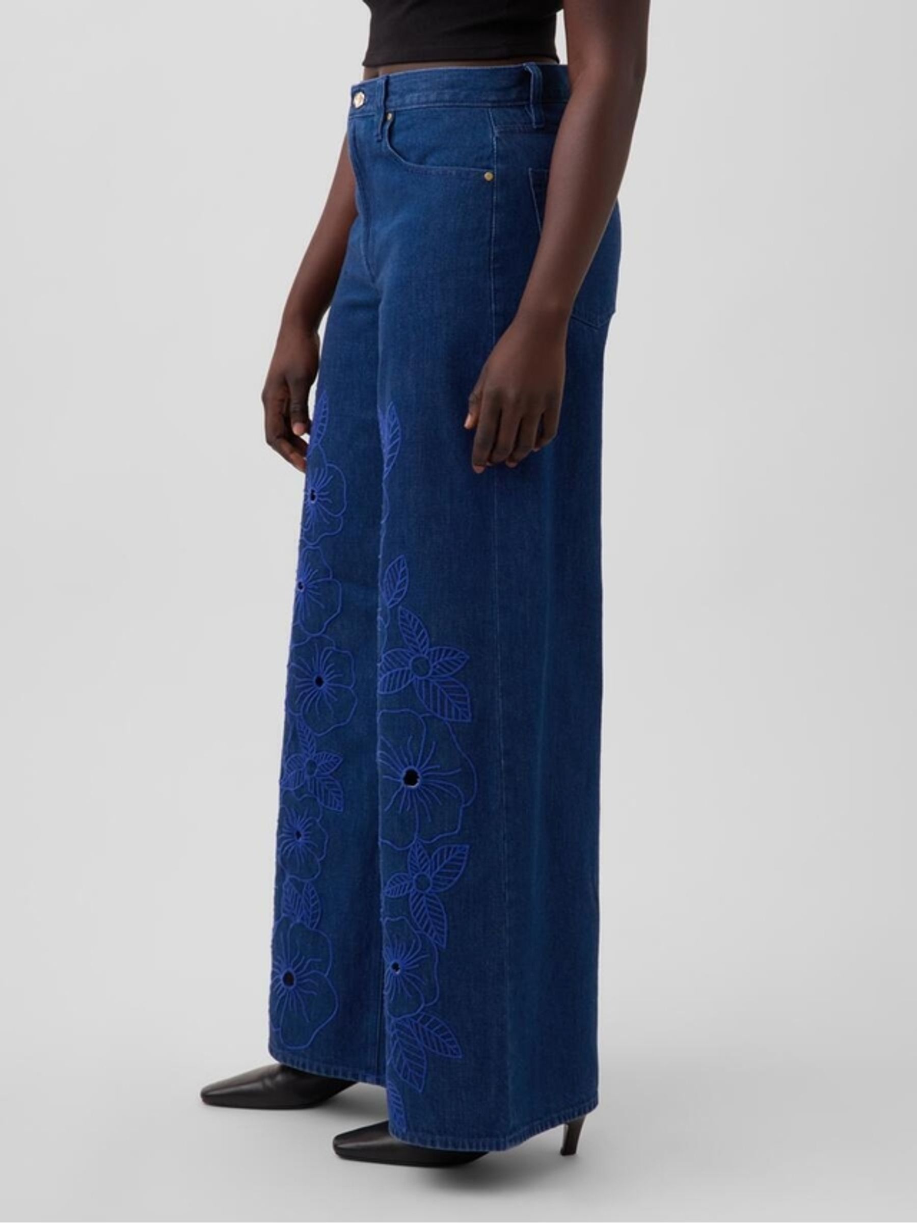 Gap x Harlem's Fashion Row Dark Wash Extra Baggy Floral Jeans - Image 4 of 8