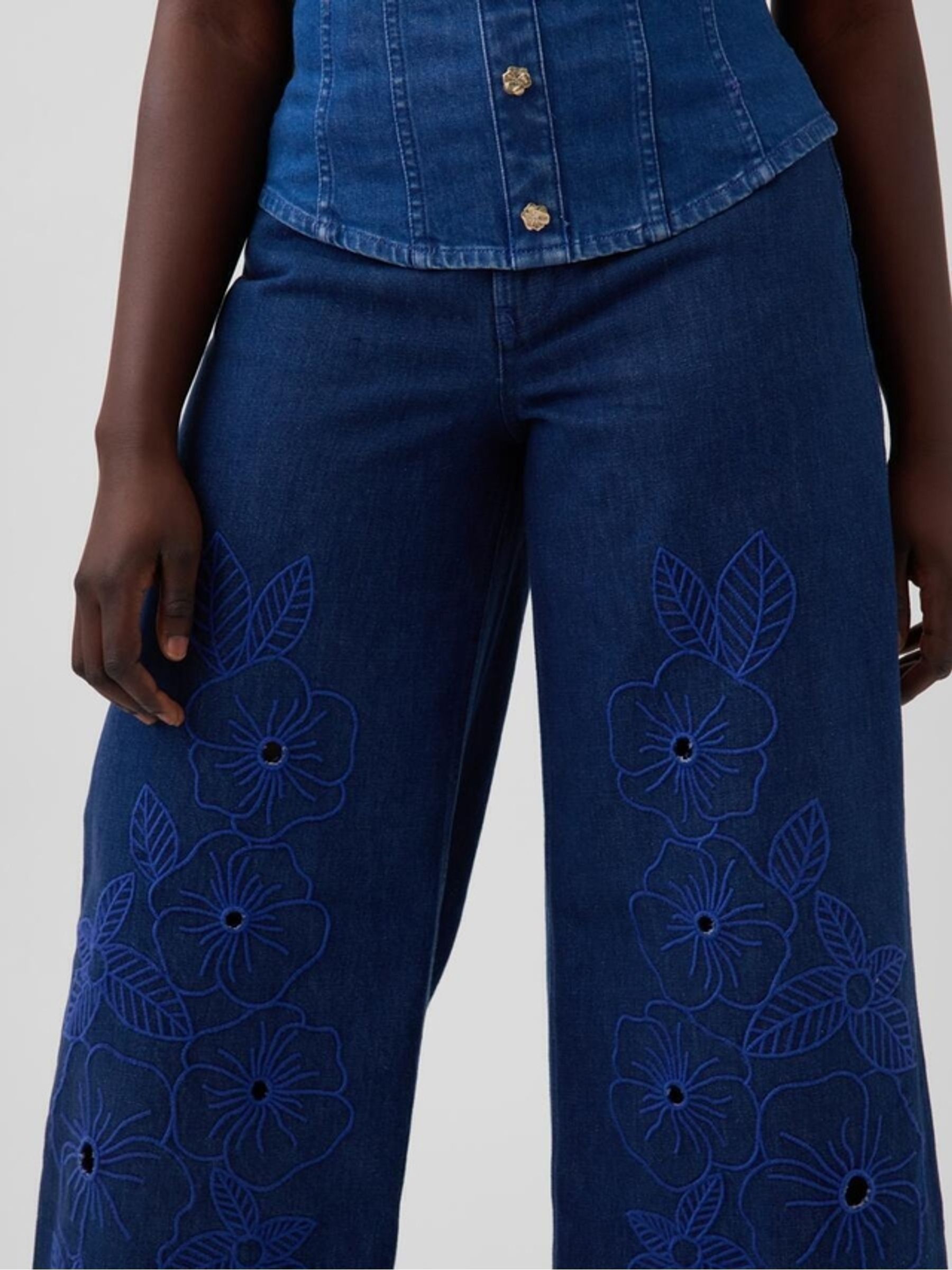 Gap x Harlem's Fashion Row Dark Wash Extra Baggy Floral Jeans - Image 6 of 8