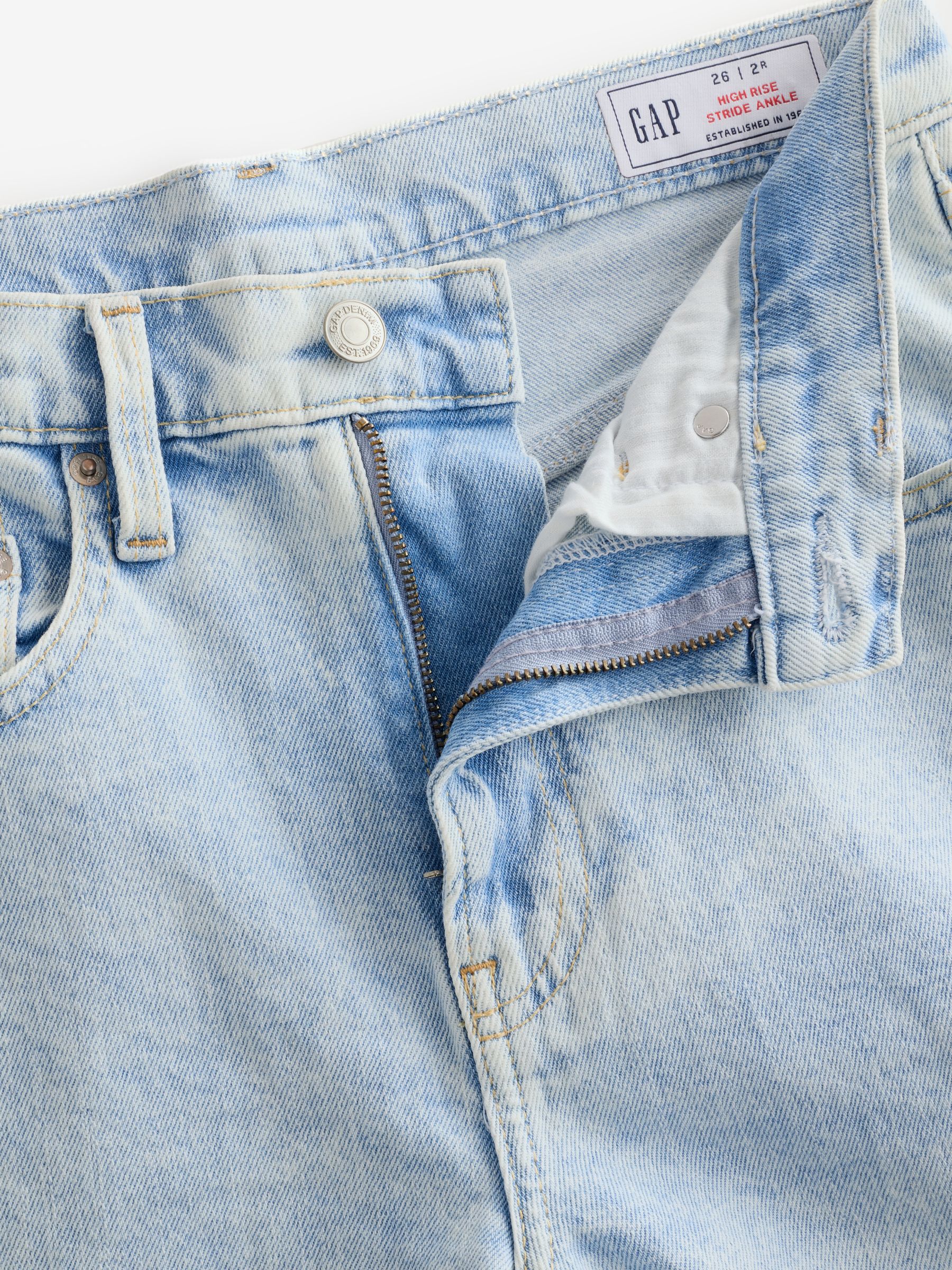 Light Wash High Rise Stride Wide-Leg Ankle Jeans - Image 4 of 5