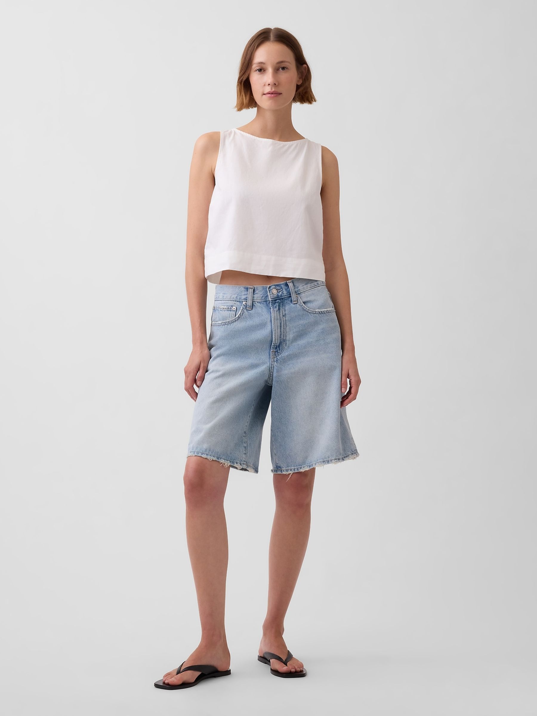 White Linen-Blend Crop Shell Vest - Image 1 of 3