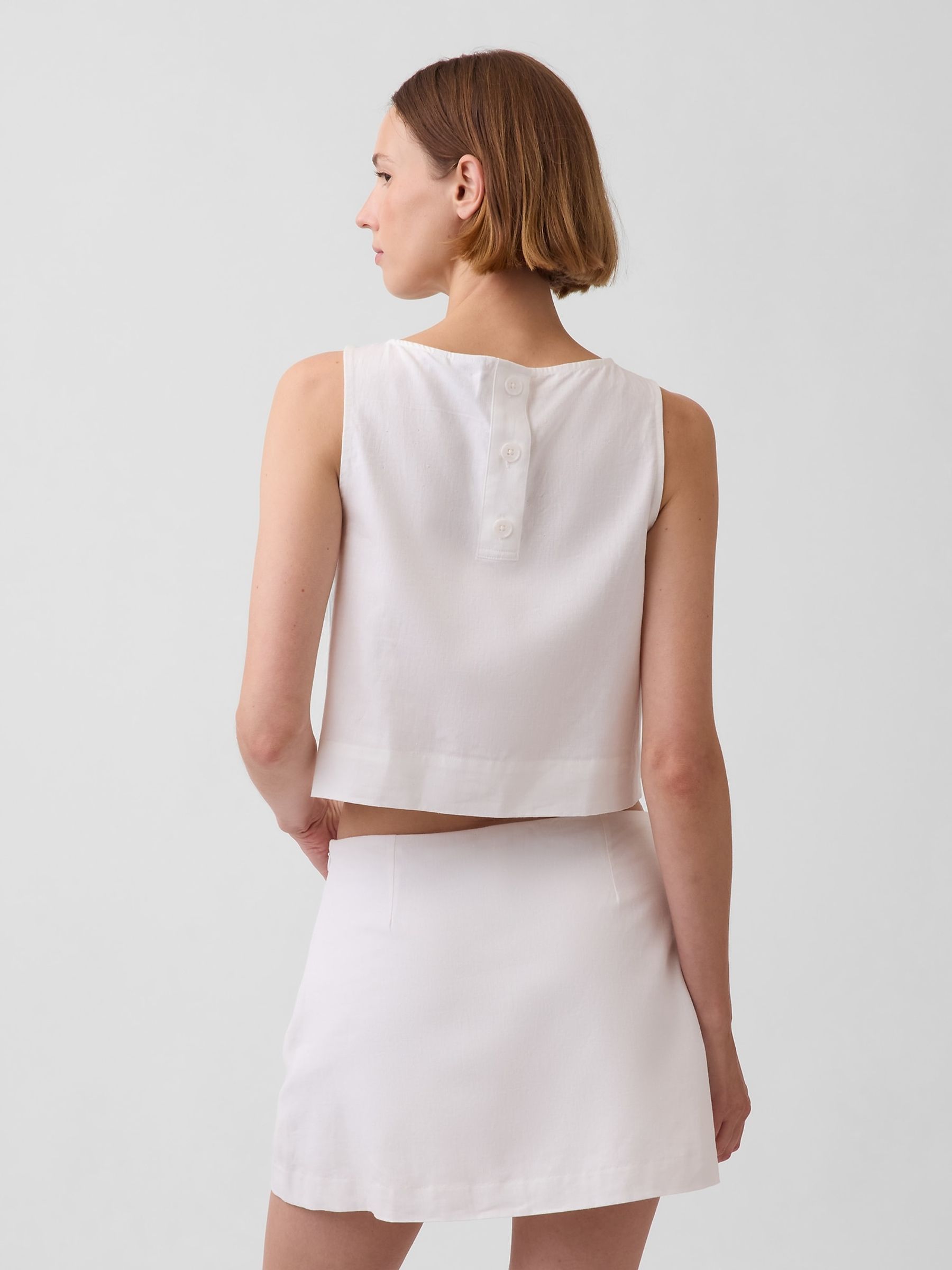 White Linen-Blend Crop Shell Vest - Image 2 of 3
