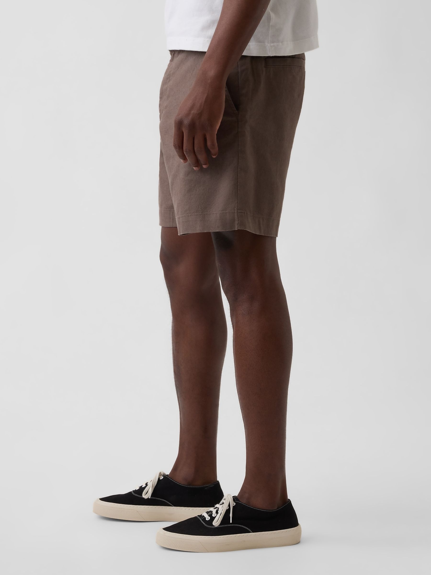Brown 7.5 inch Linen-Cotton Shorts - Image 3 of 5