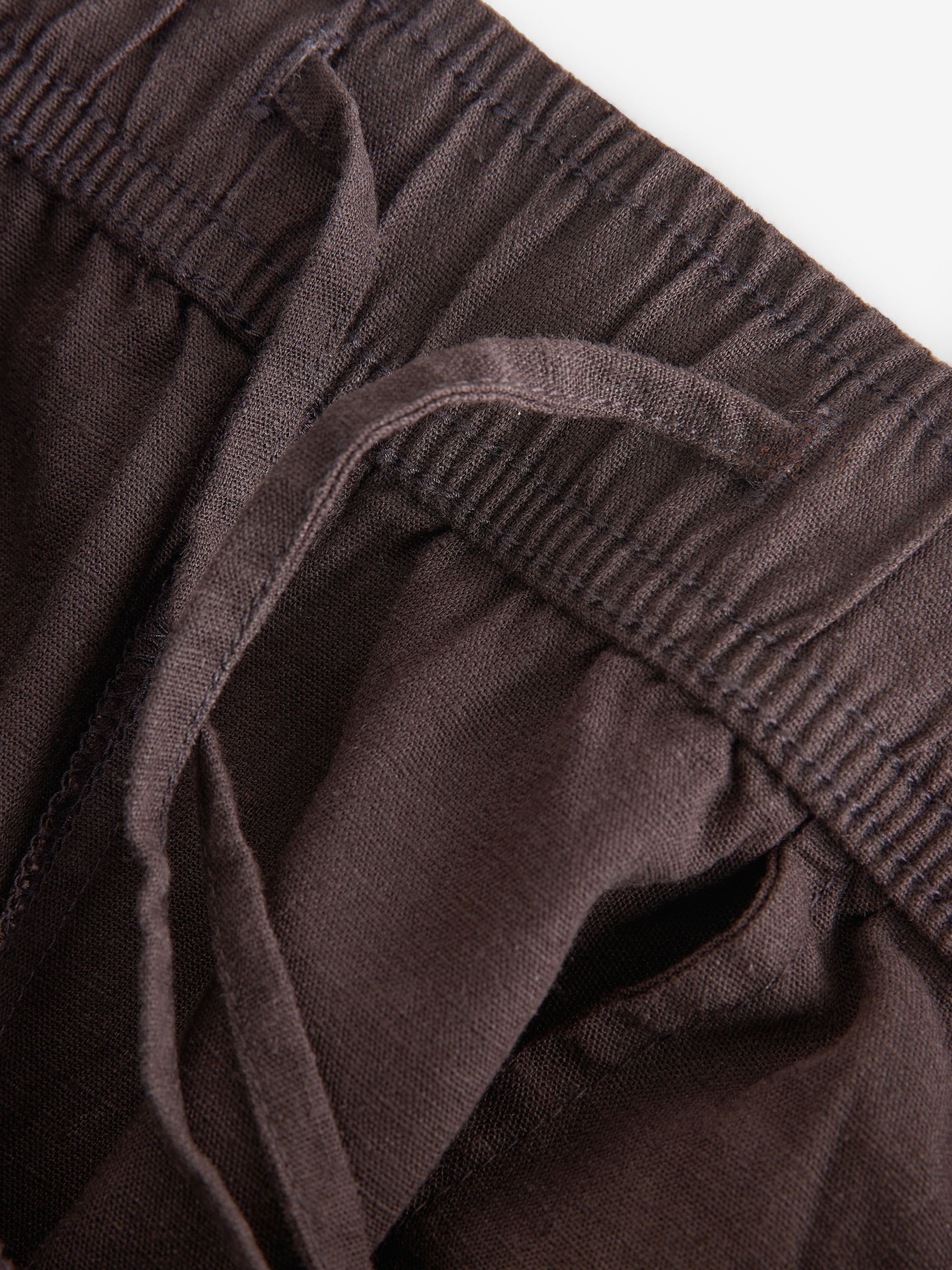 Brown Mid Rise Linen-Blend Easy Barrel Trousers - Image 5 of 5 Brown Mid Rise Linen-Blend Easy Barrel Trousers - Image 5 of 5
