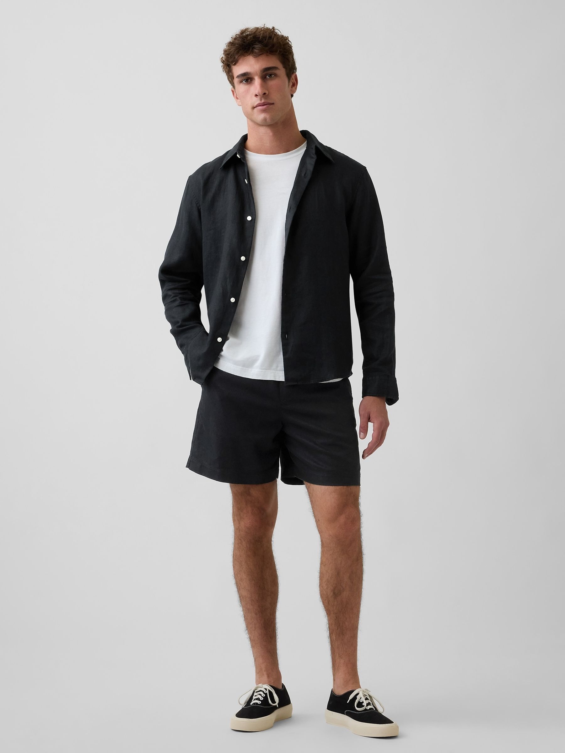 Black 5.5 inch Linen-Blend Relaxed Shorts - Image 3 of 4