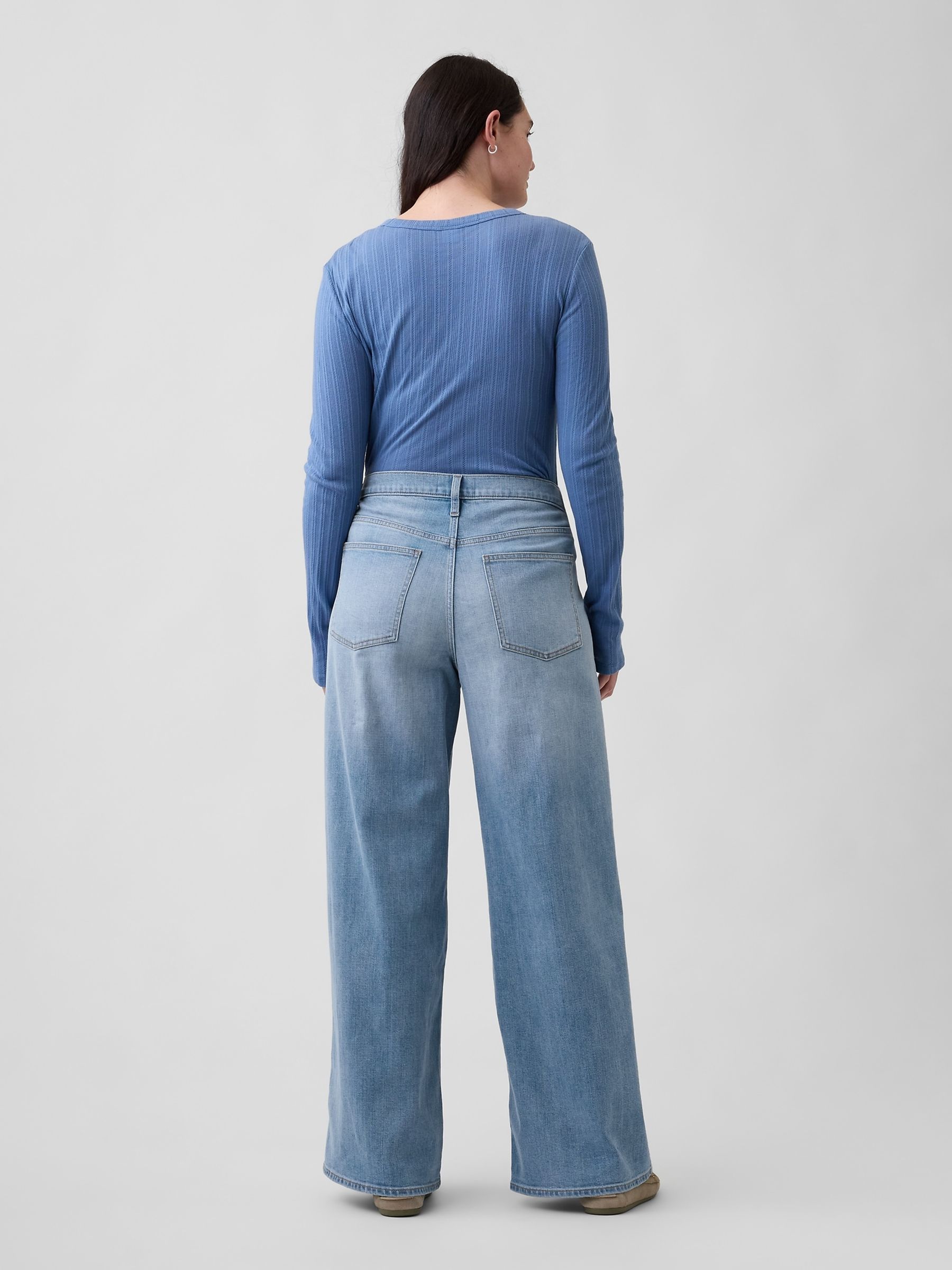 Light Wash Mid Rise Wide-Leg Jeans - Image 6 of 6 Light Wash Mid Rise Wide-Leg Jeans - Image 6 of 6