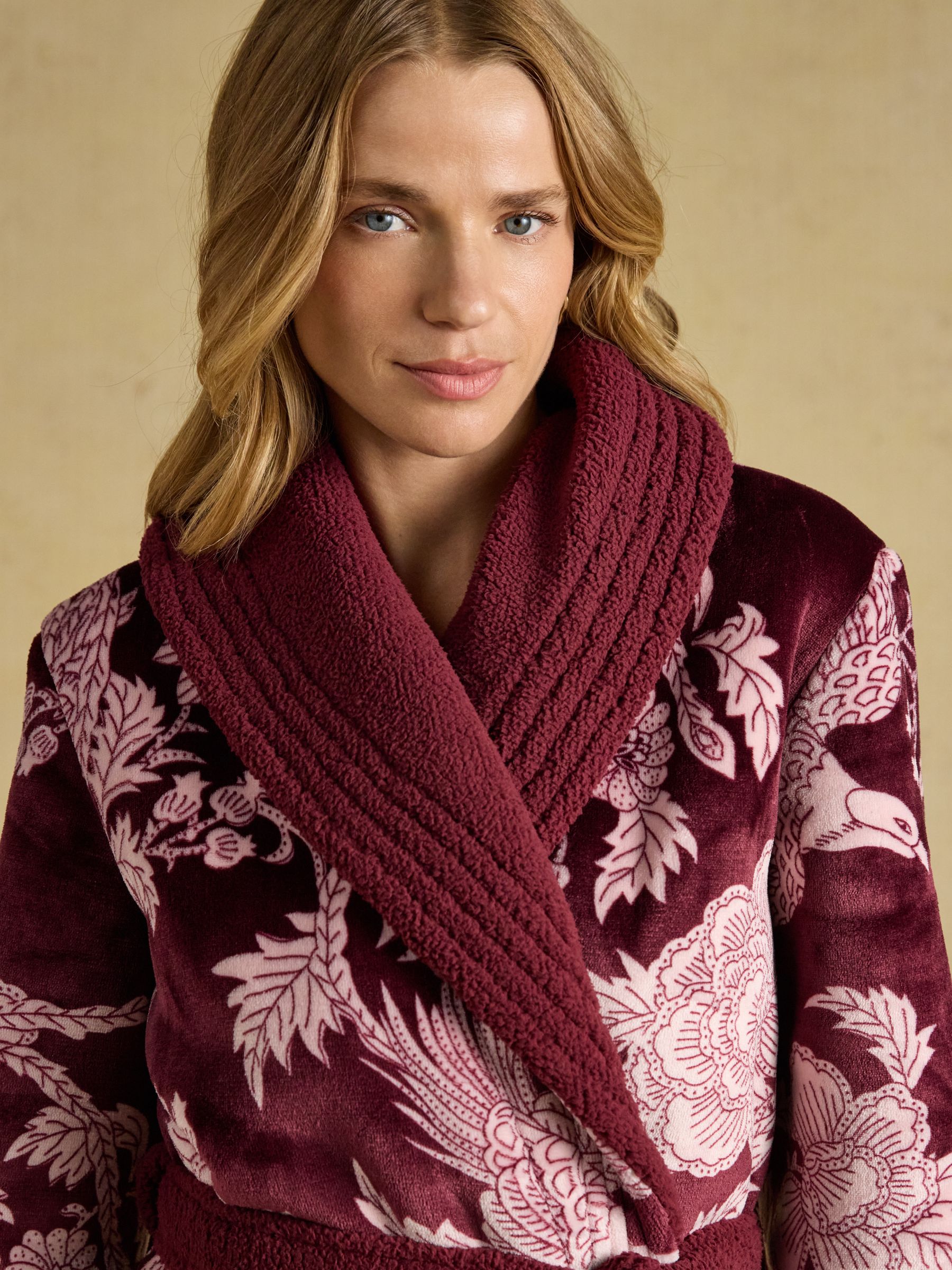 Matilda Port & Pink Floral Fleece Dressing Gown - Image 3 of 8