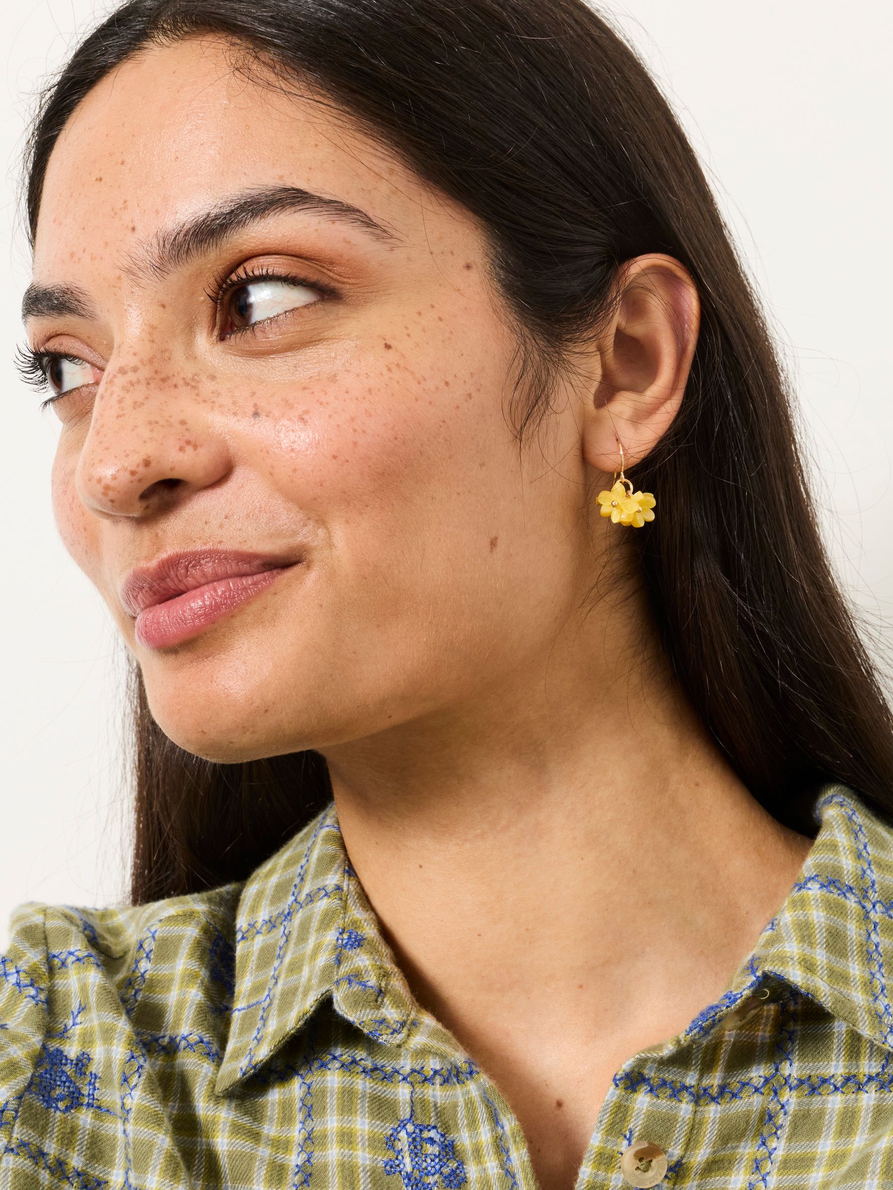 Yellow Flower Cluster Earrings - Image 3 of 4