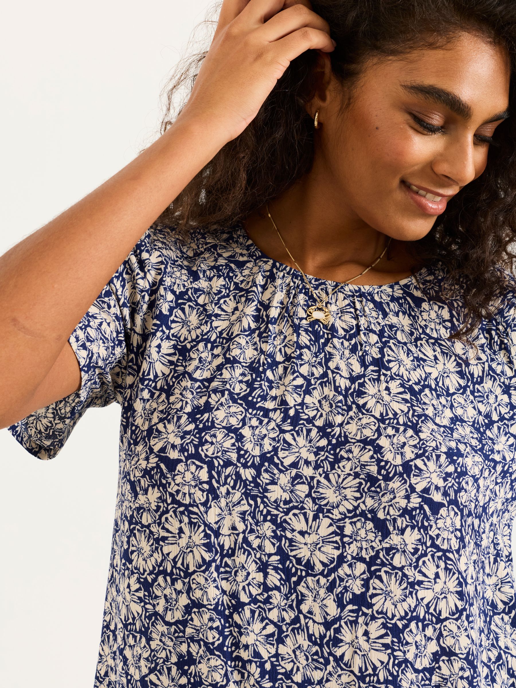 Lyndy Blue Shells Petite Blouse - Image 3 of 7