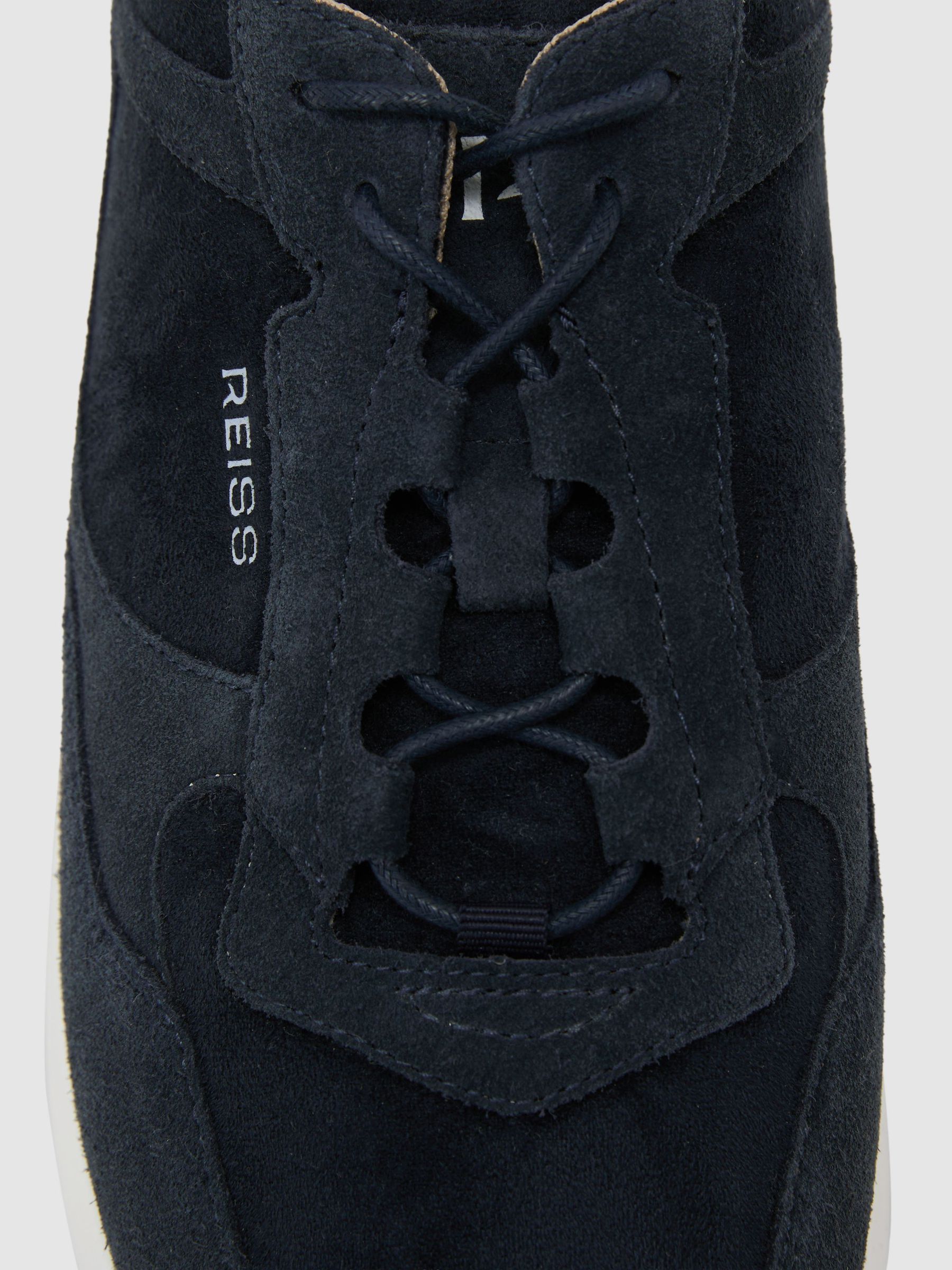 Suede Lightweight Runner Trainers in Dark Navy - Image 6 de 6