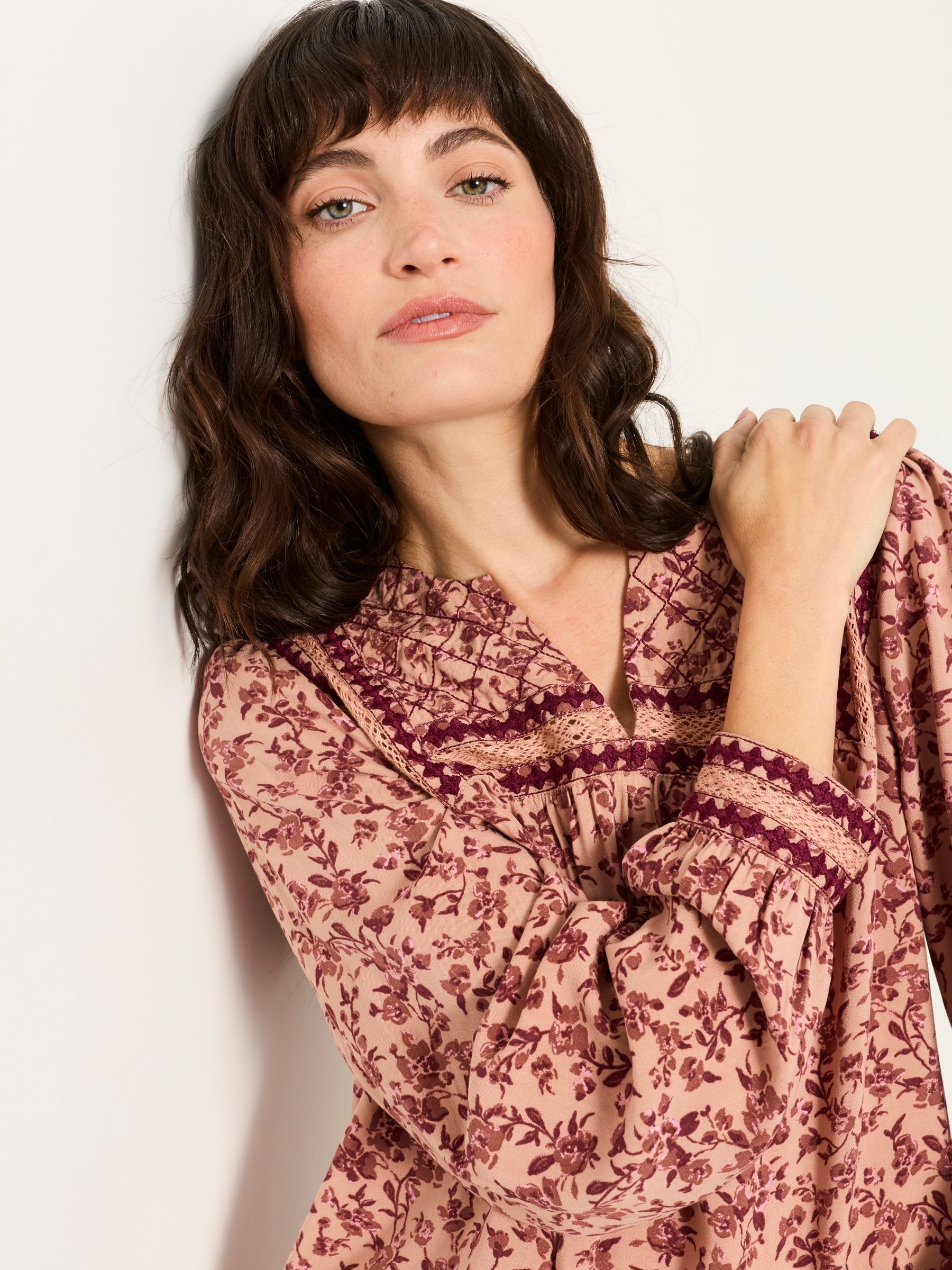 Laurel Stone Brush Floral Petite Blouse - Image 3 of 6