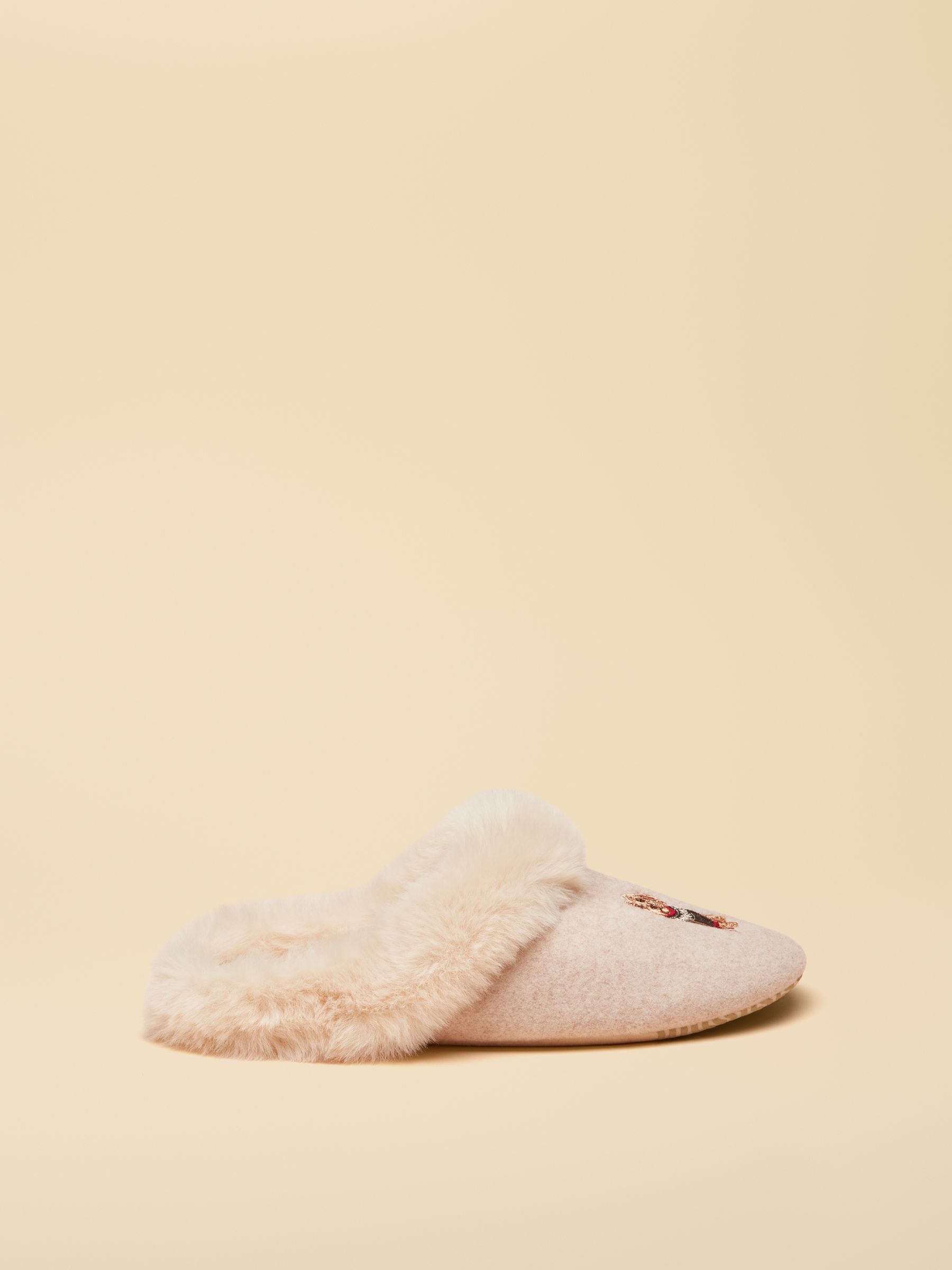 Slippet Luxe Oat Dog Slippers - Image 3 of 6