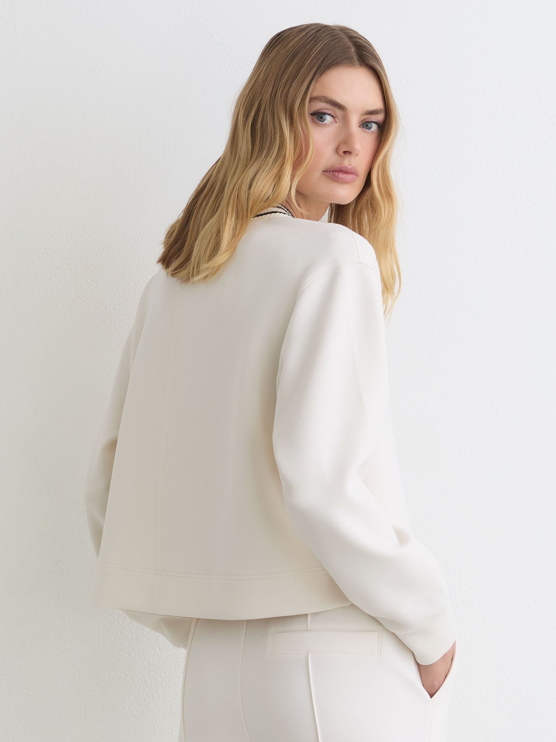 Premium Interlock Tipped Cropped Sweatshirt in Ivory - Image 4 of 5