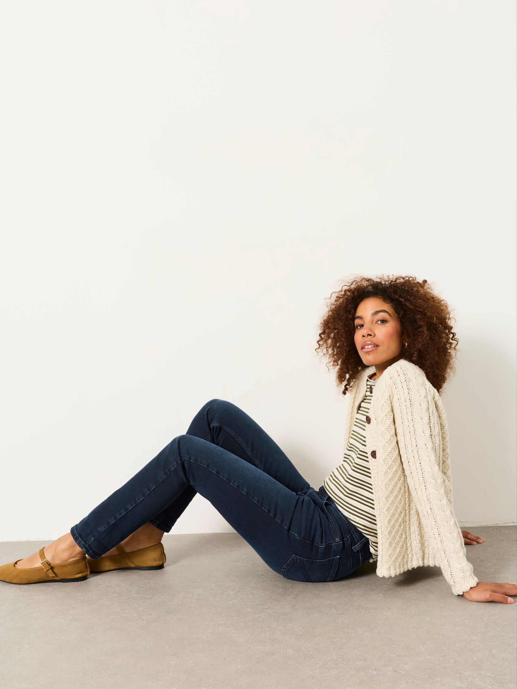 Chesham Ink Petite Girlfriend Jeans - Image 6 of 7