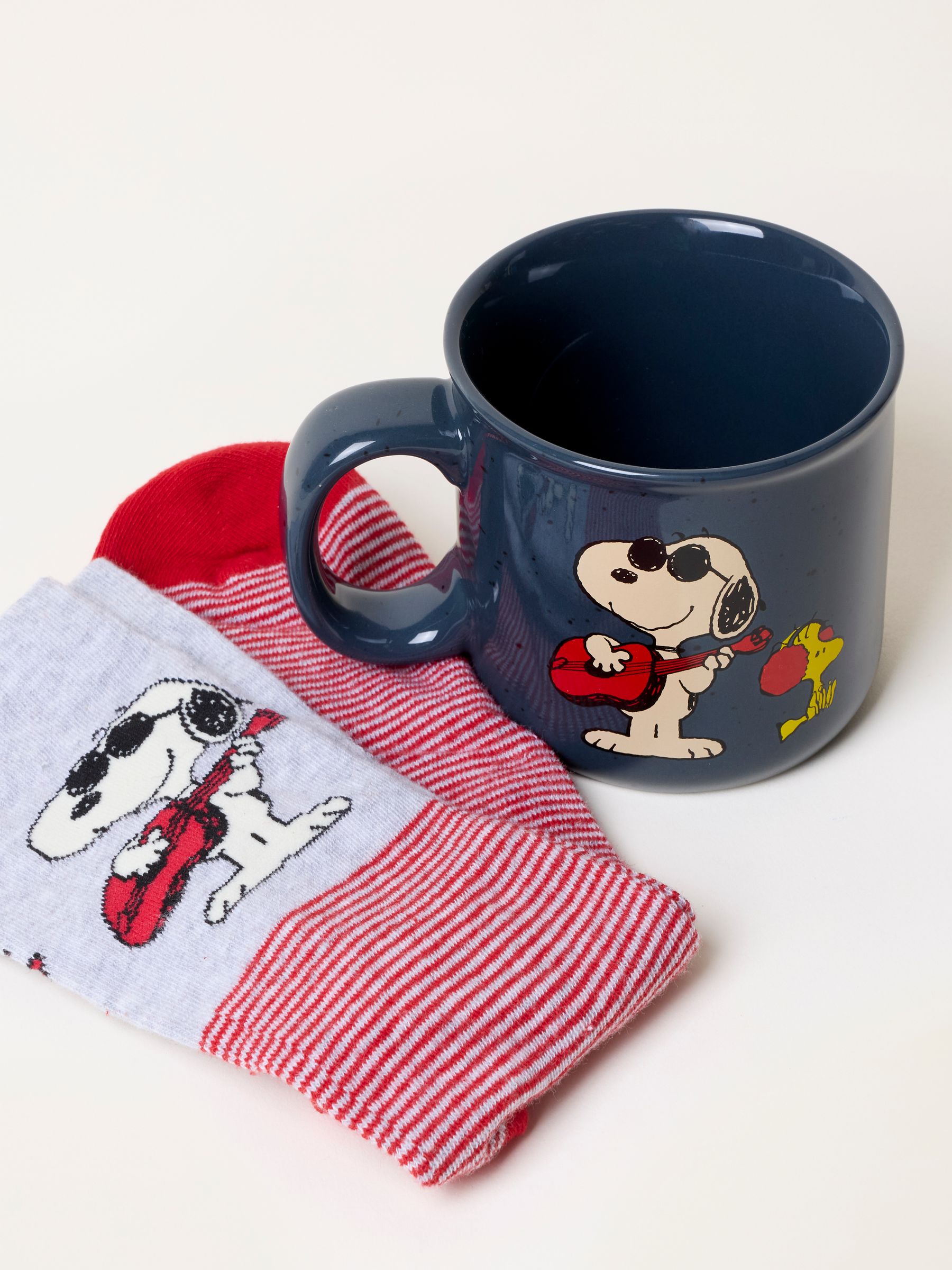Navy Rocking Snoopy Socks in a Mug - Image 3 of 3