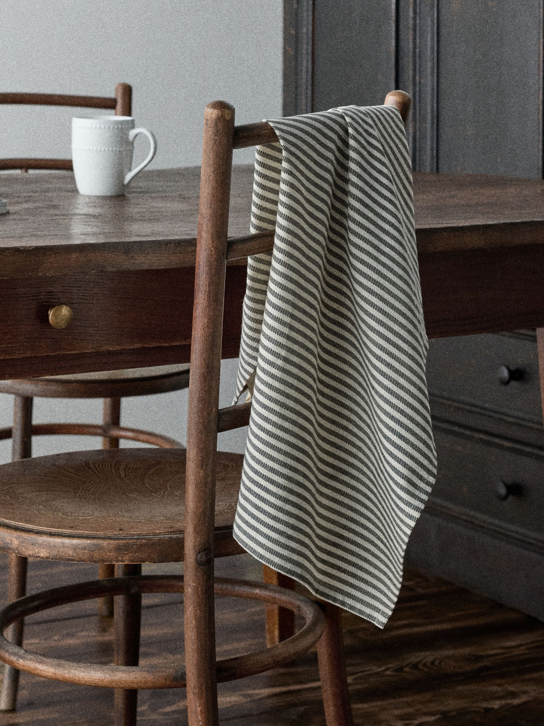 The Set 8 Pack Brown Tea Towels - Image 4 of 4