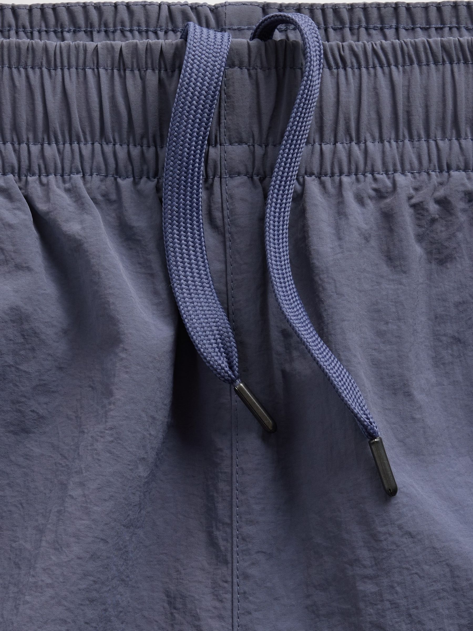 Blue 7.5 inch Hybrid Shorts - Image 5 of 5