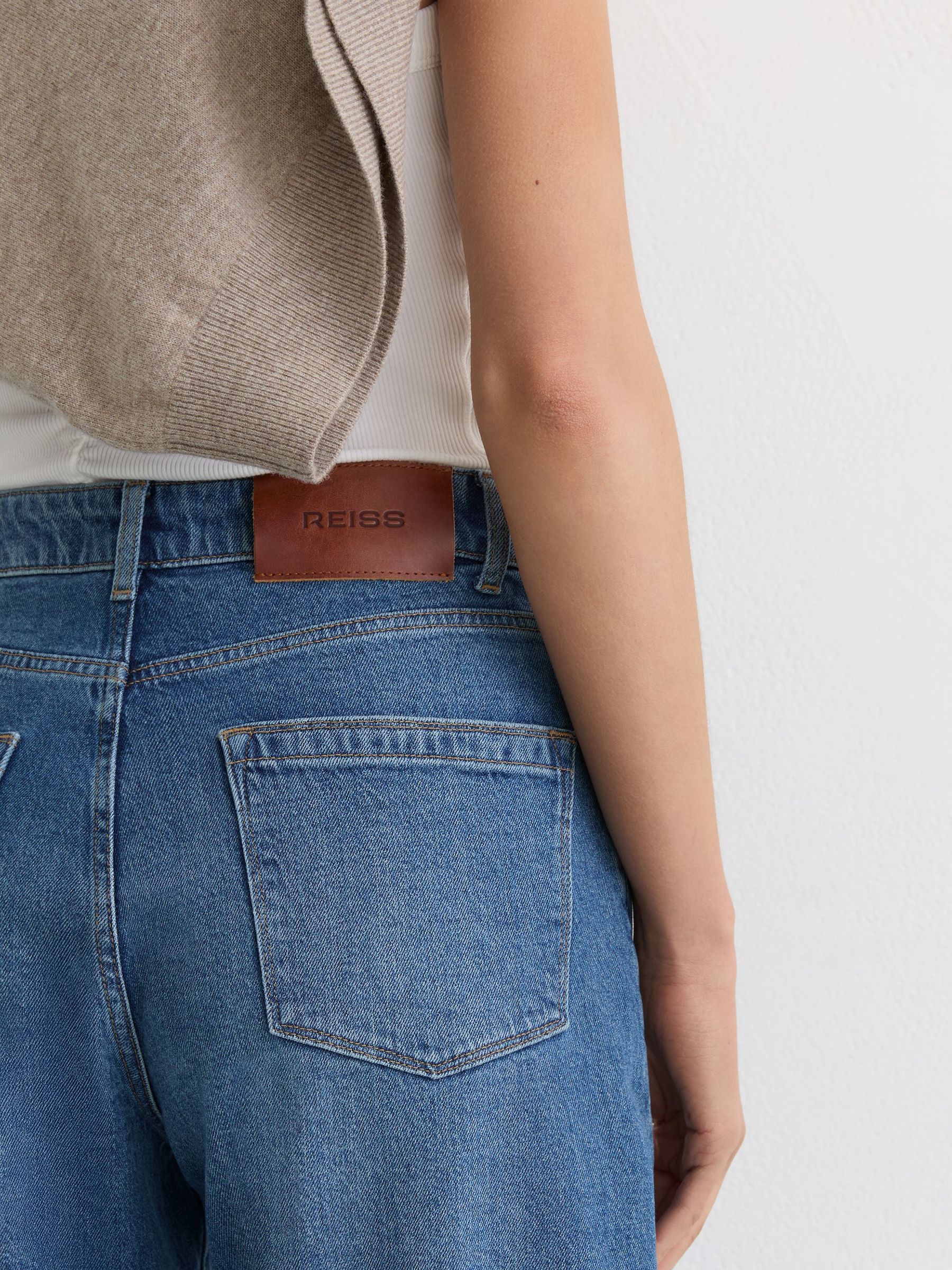 Barrel-Leg Jeans in Mid Blue - image 5