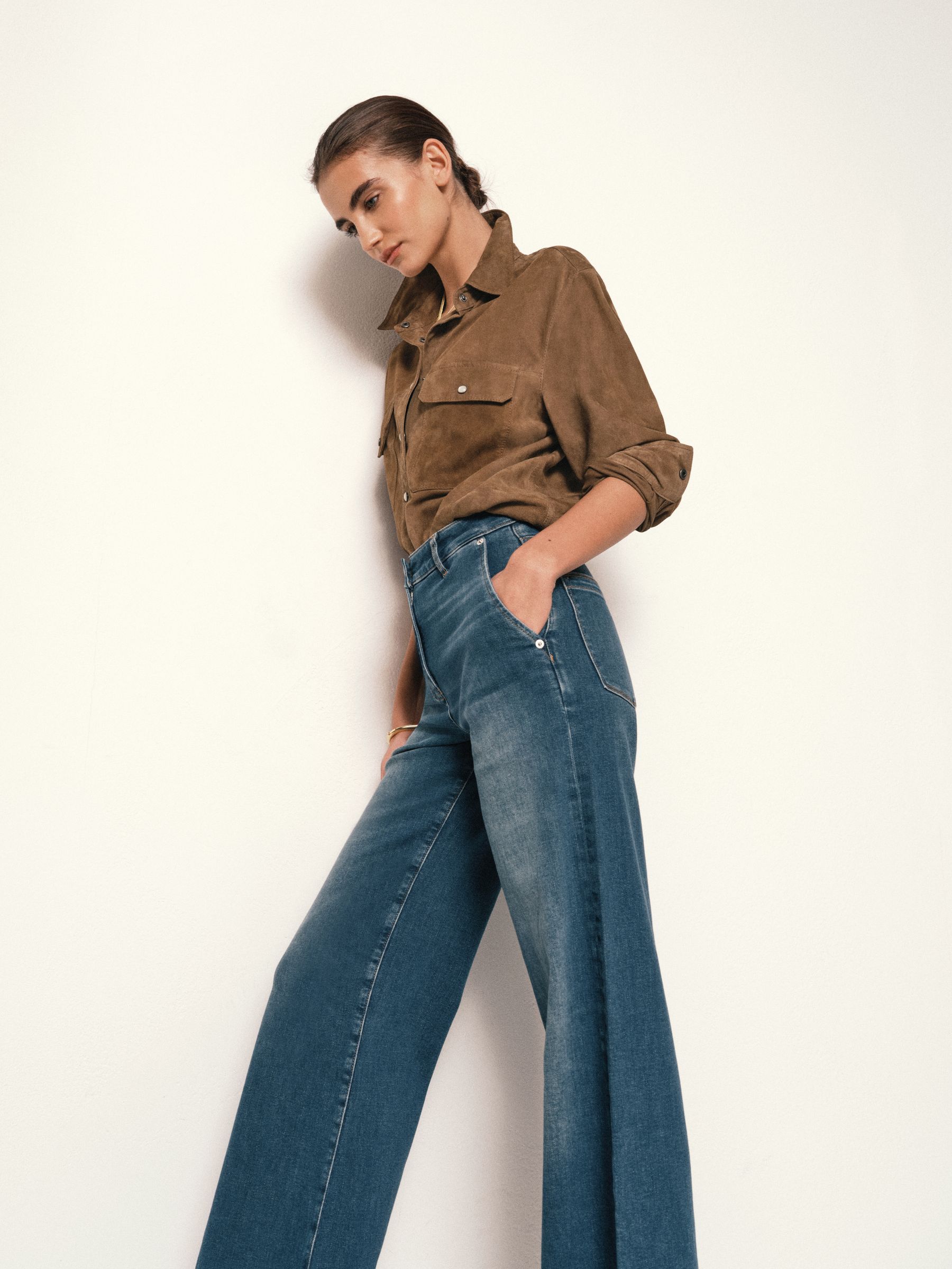 Petite Wide-Leg Jeans in Mid Blue - image 5