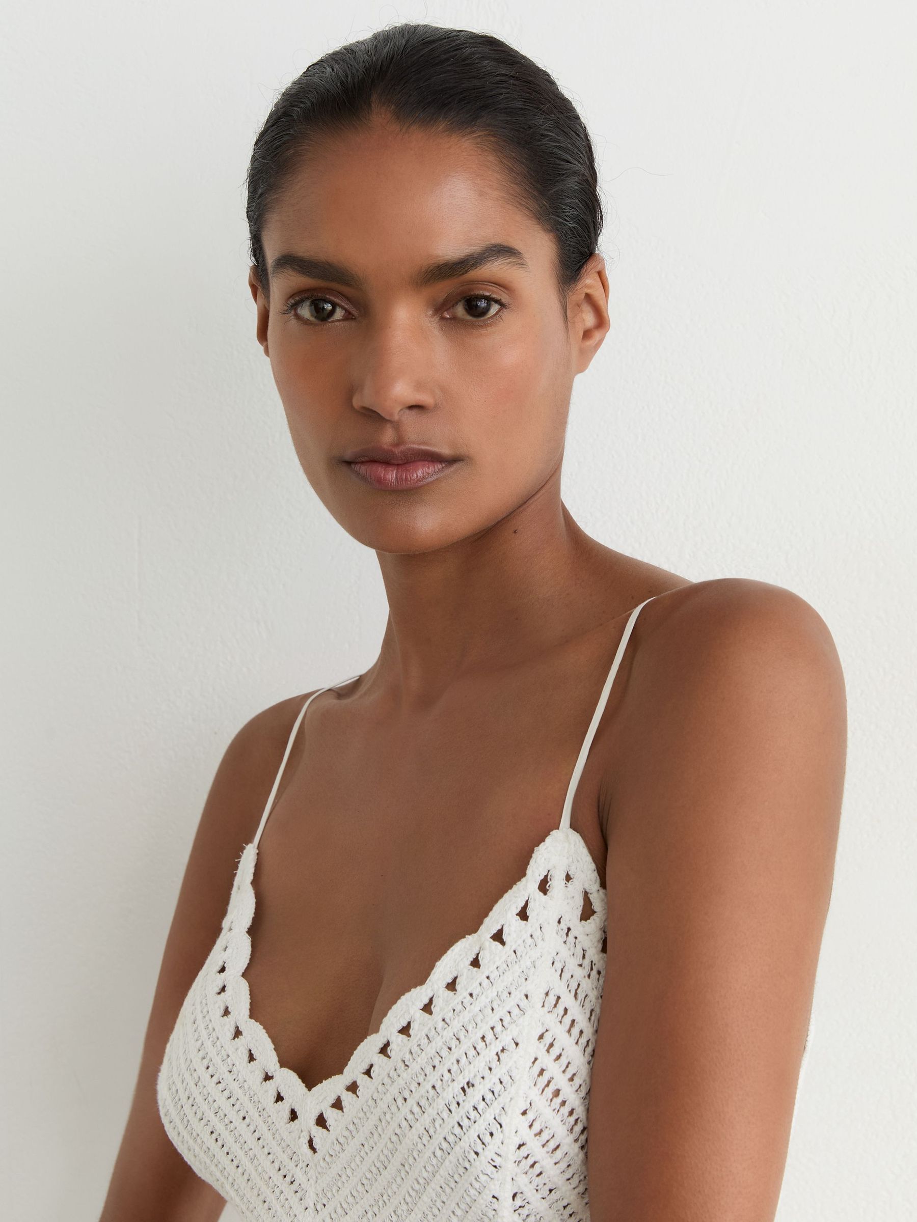 Dress in White - Image 5 of 7