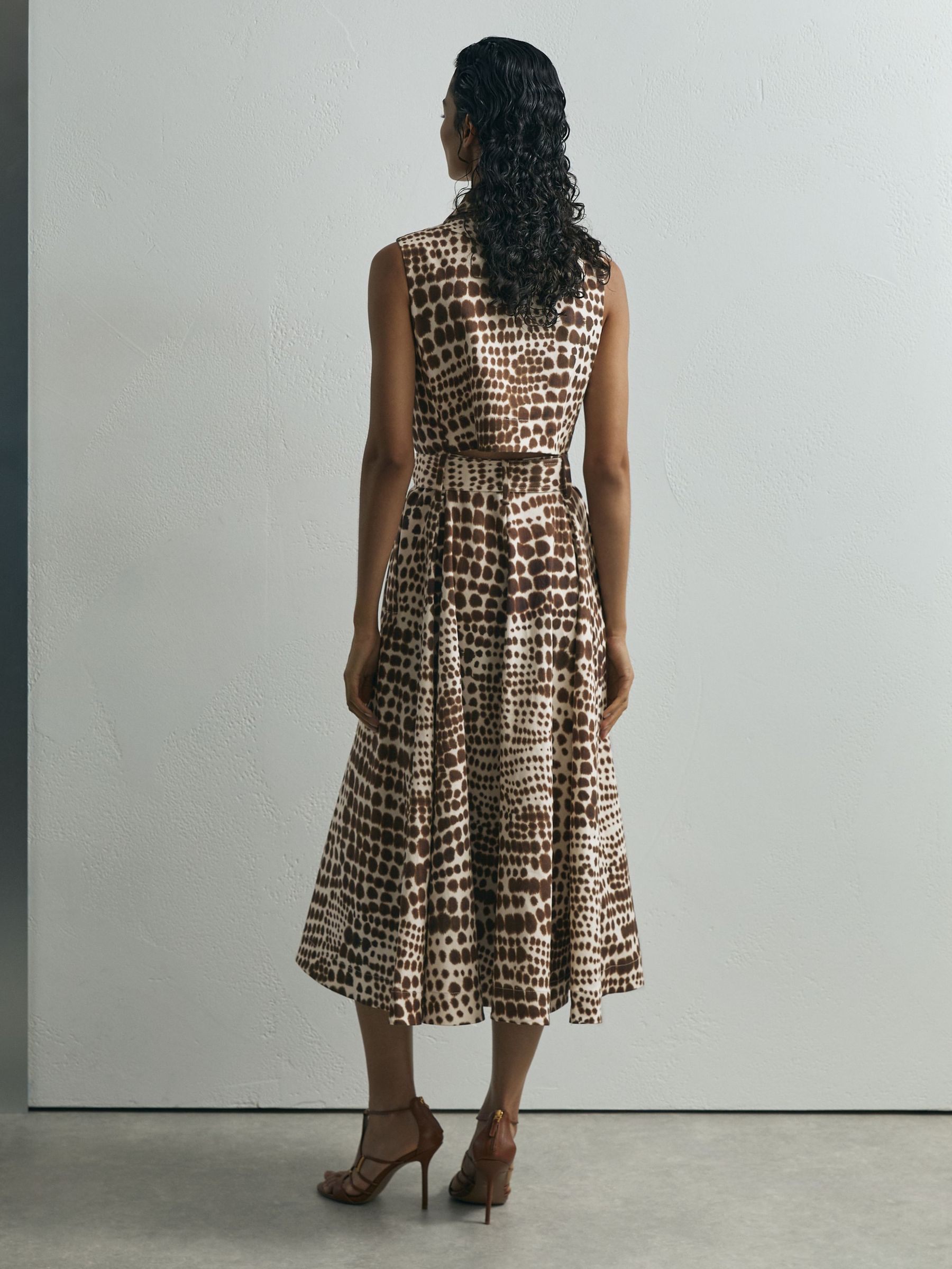 Atelier Cotton Animal-Print Tailored Dress in Chocolate - Image 6 of 8