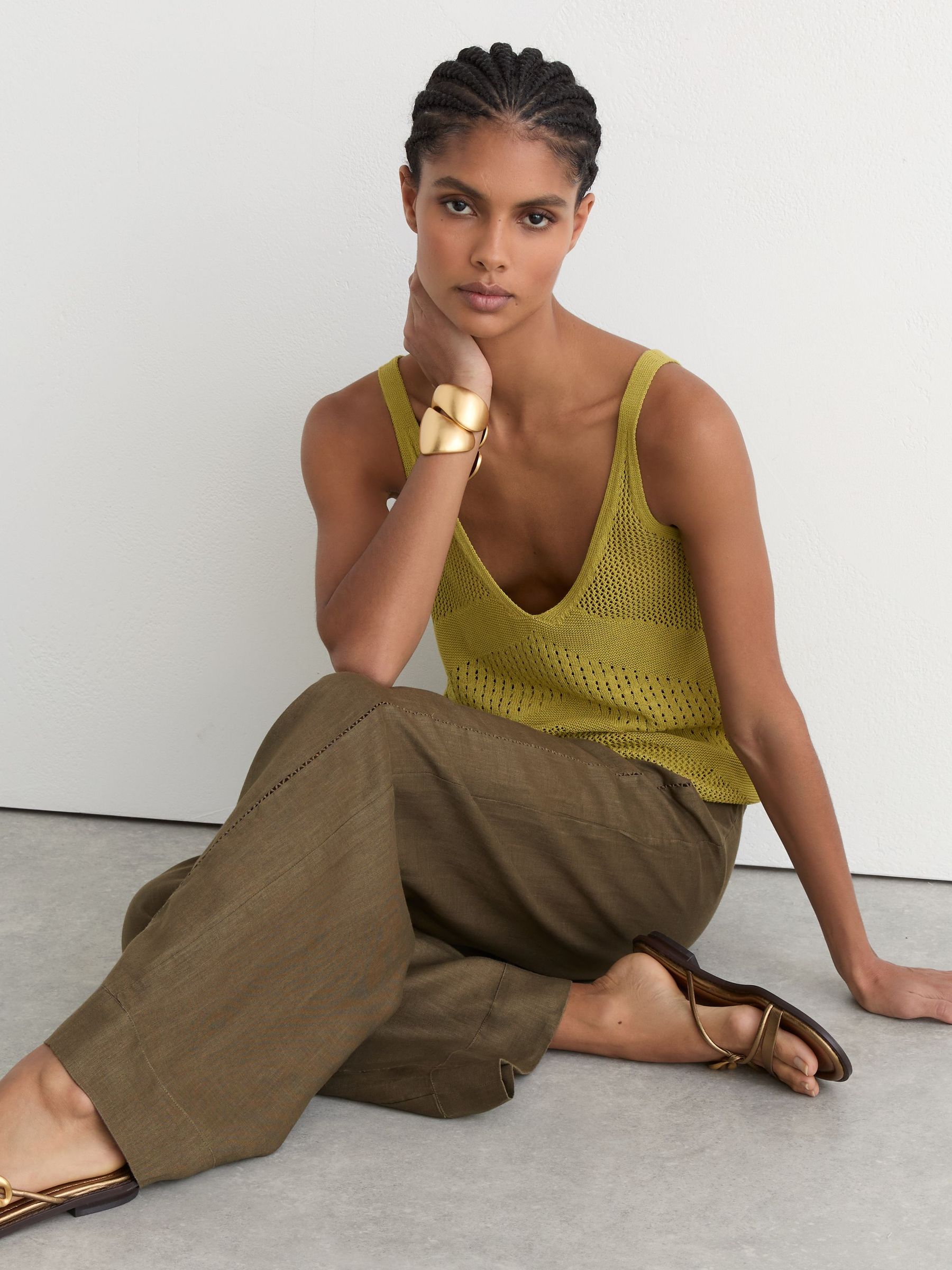 Linen Ladder-Embroidery Wide-Leg Trousers in Khaki Green - Image 5 of 9
