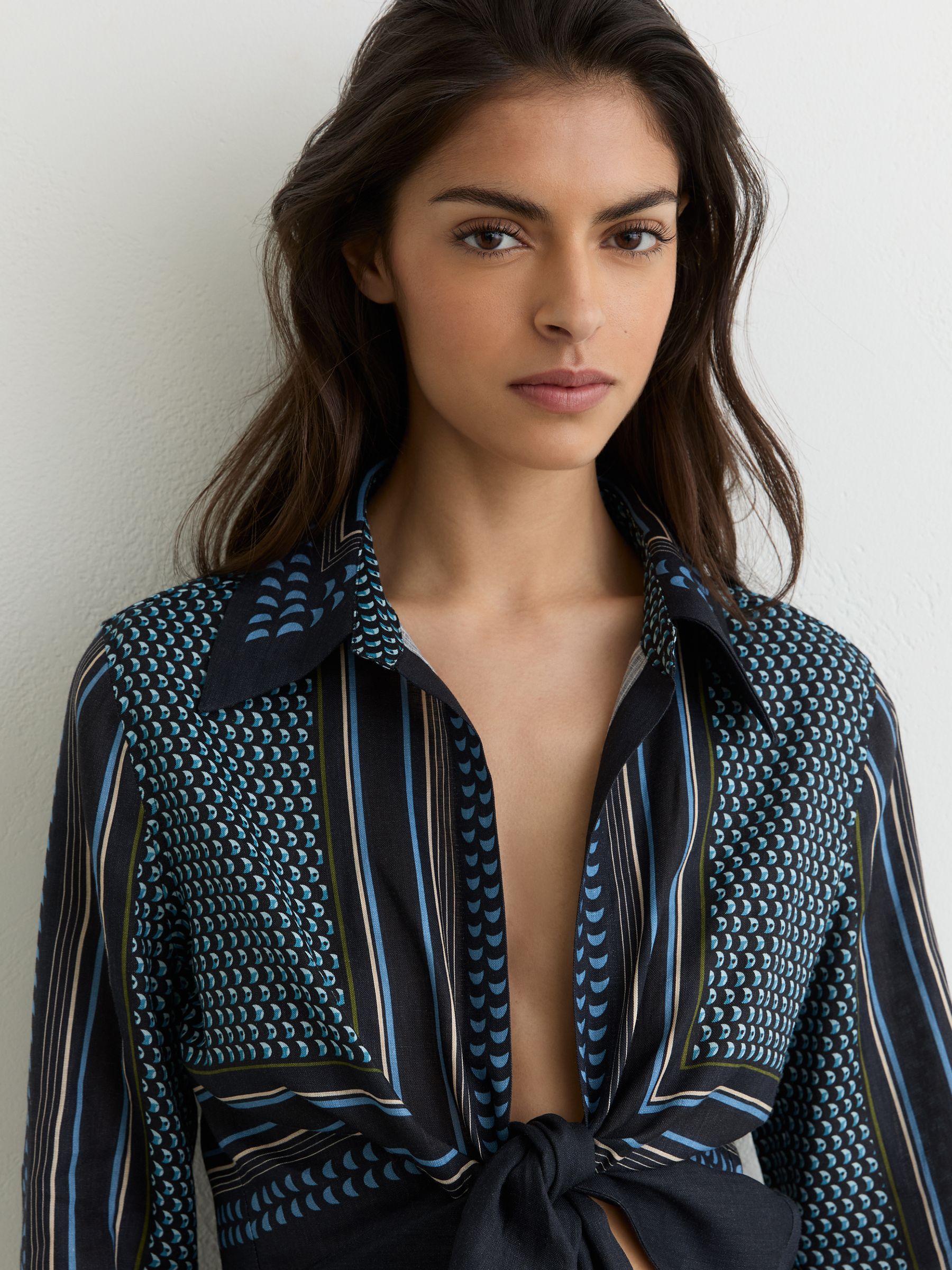 Linen Scarf-Print Tie-Front Shirt in Navy/Ivory - Image 4 of 7