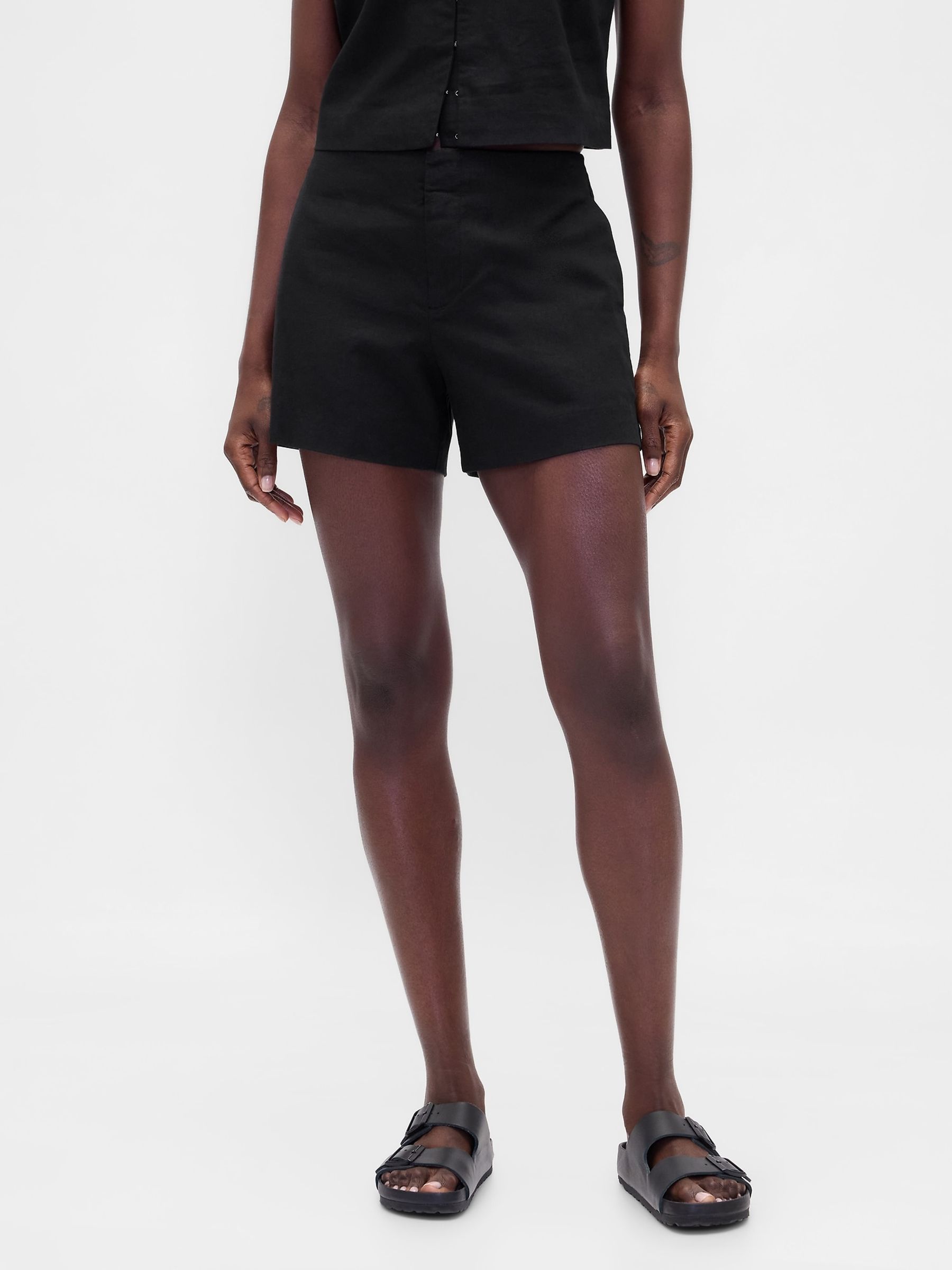 Black 4inch Mid Rise Linen-Blend Shorts - Image 1 of 5