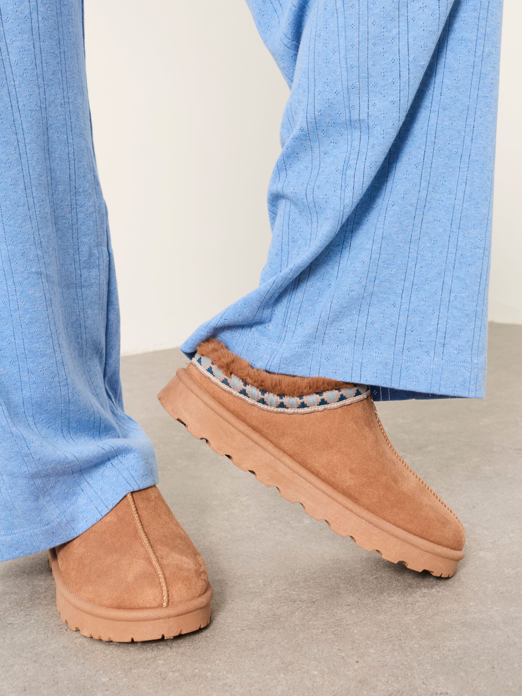 Lyra Tan Brown Mule Slippers - Image 2 of 5