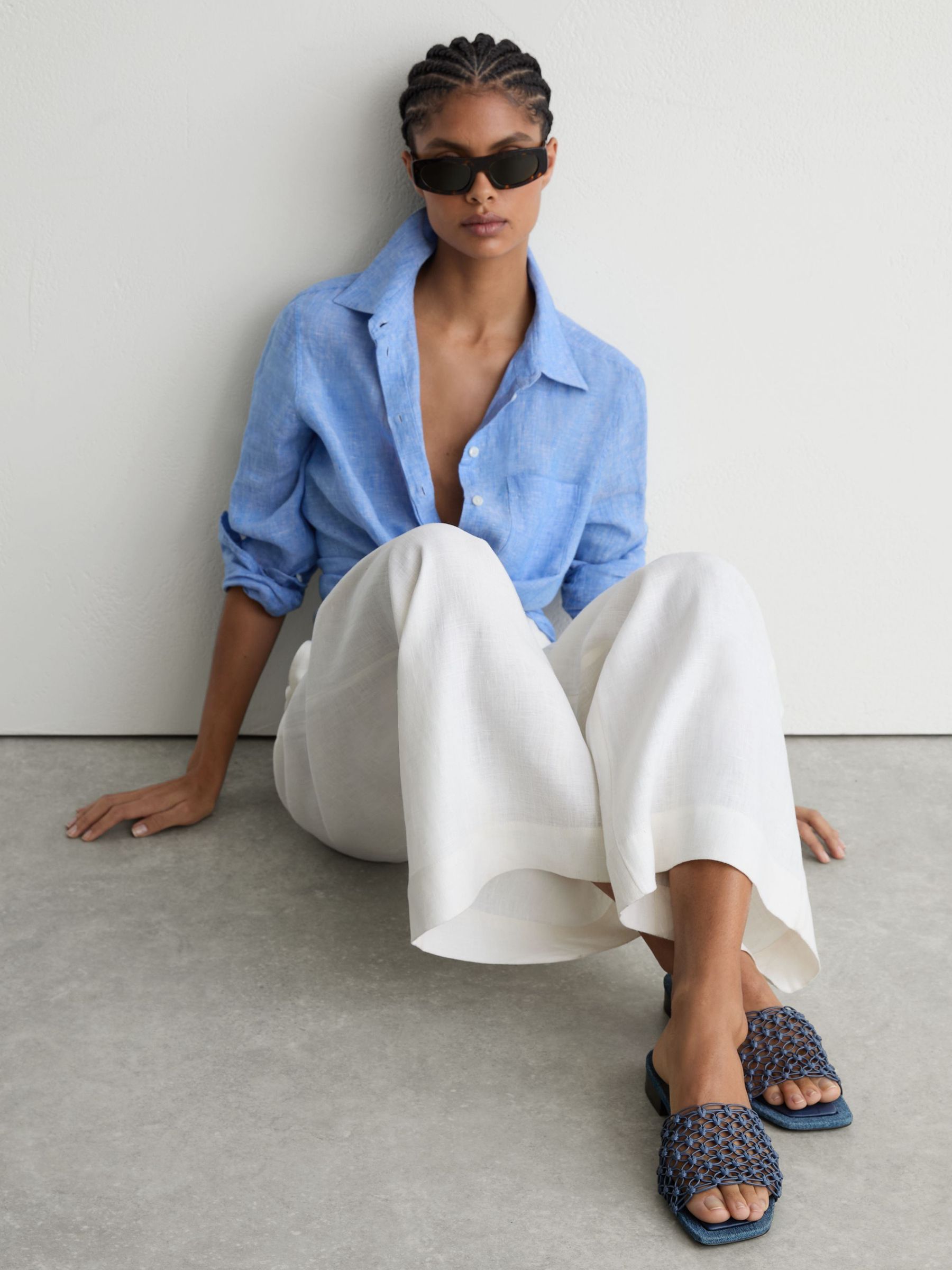 Woven Flat Denim Sandals in Blue - Bild 1 av 5