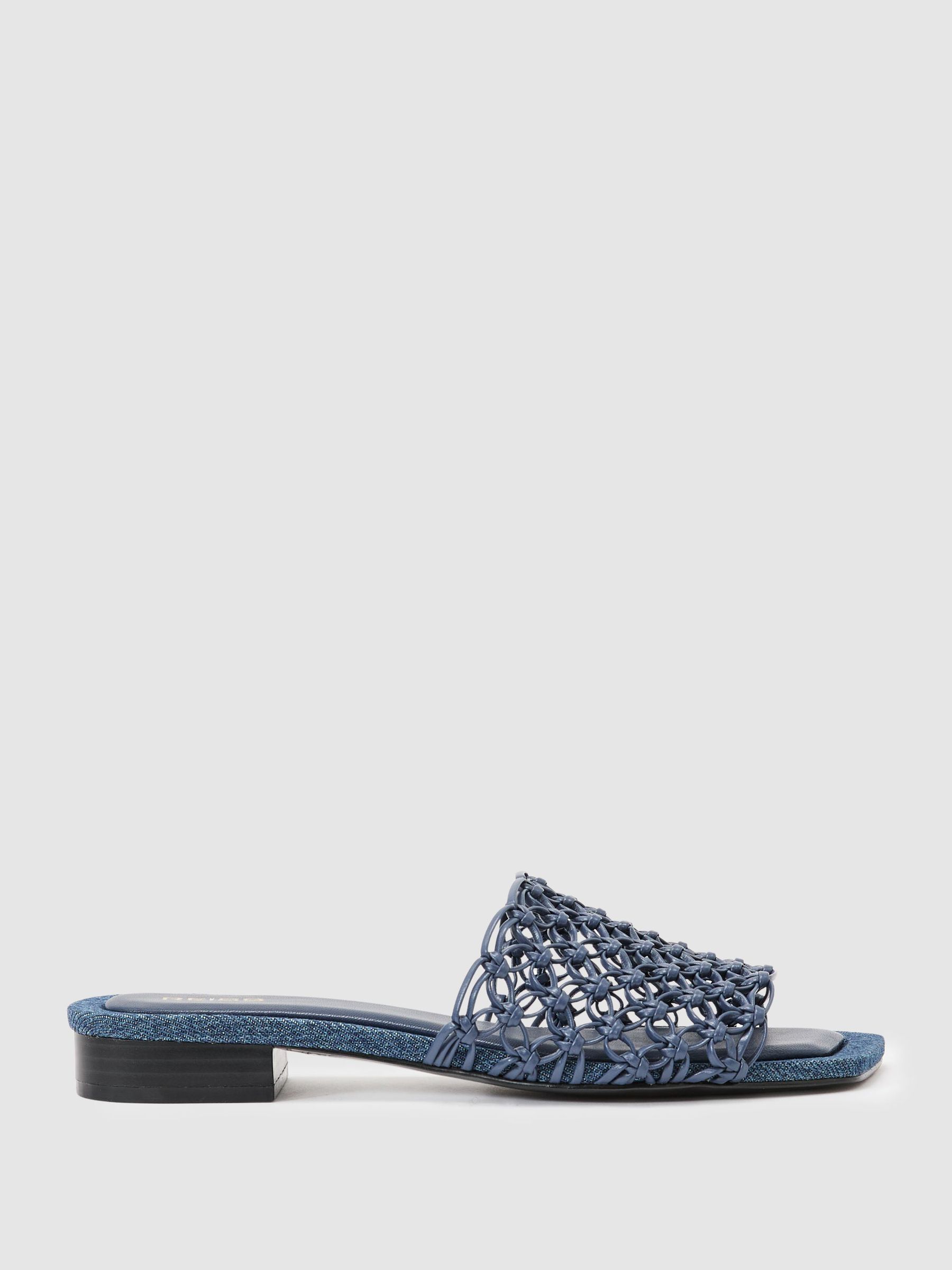 Woven Flat Denim Sandals in Blue - Bild 2 av 5