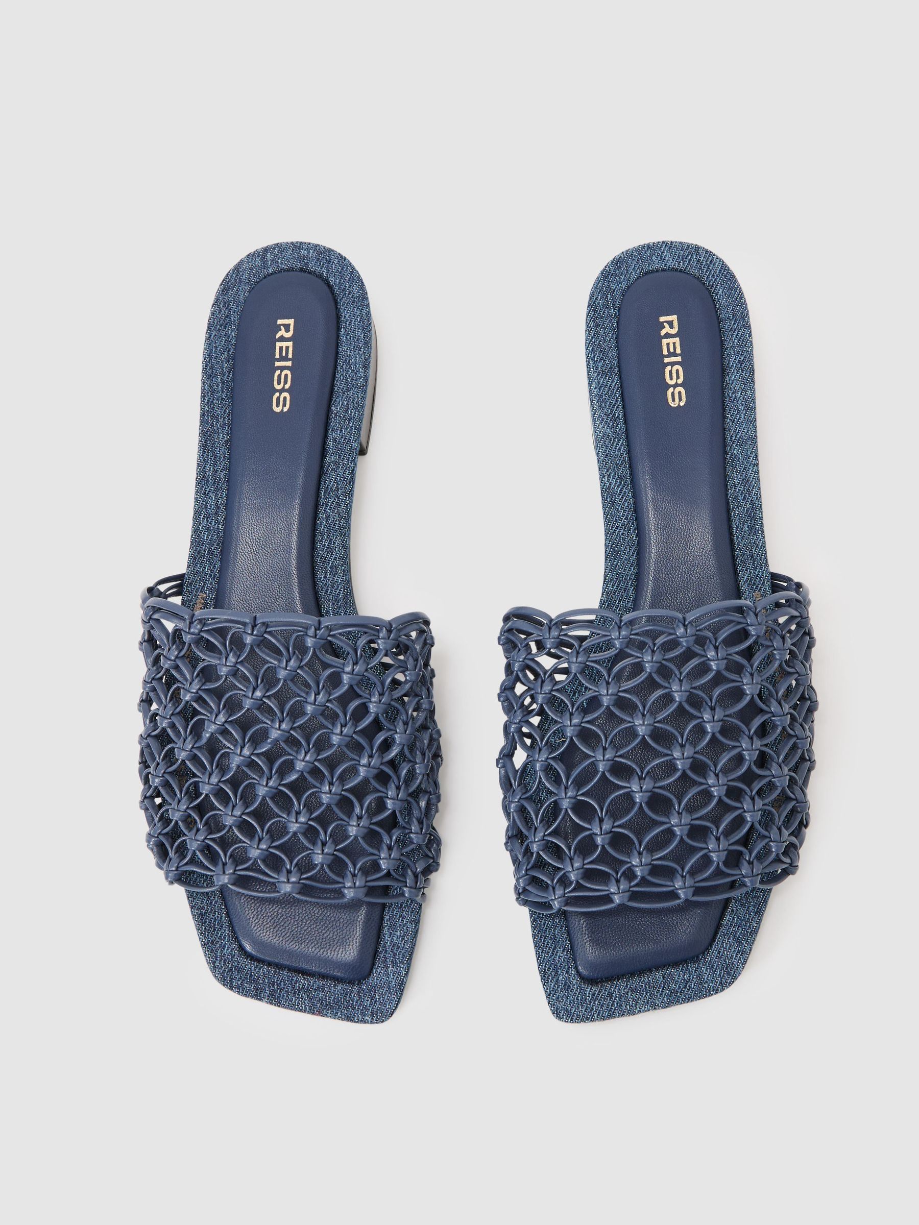Woven Flat Denim Sandals in Blue - Bild 3 av 5
