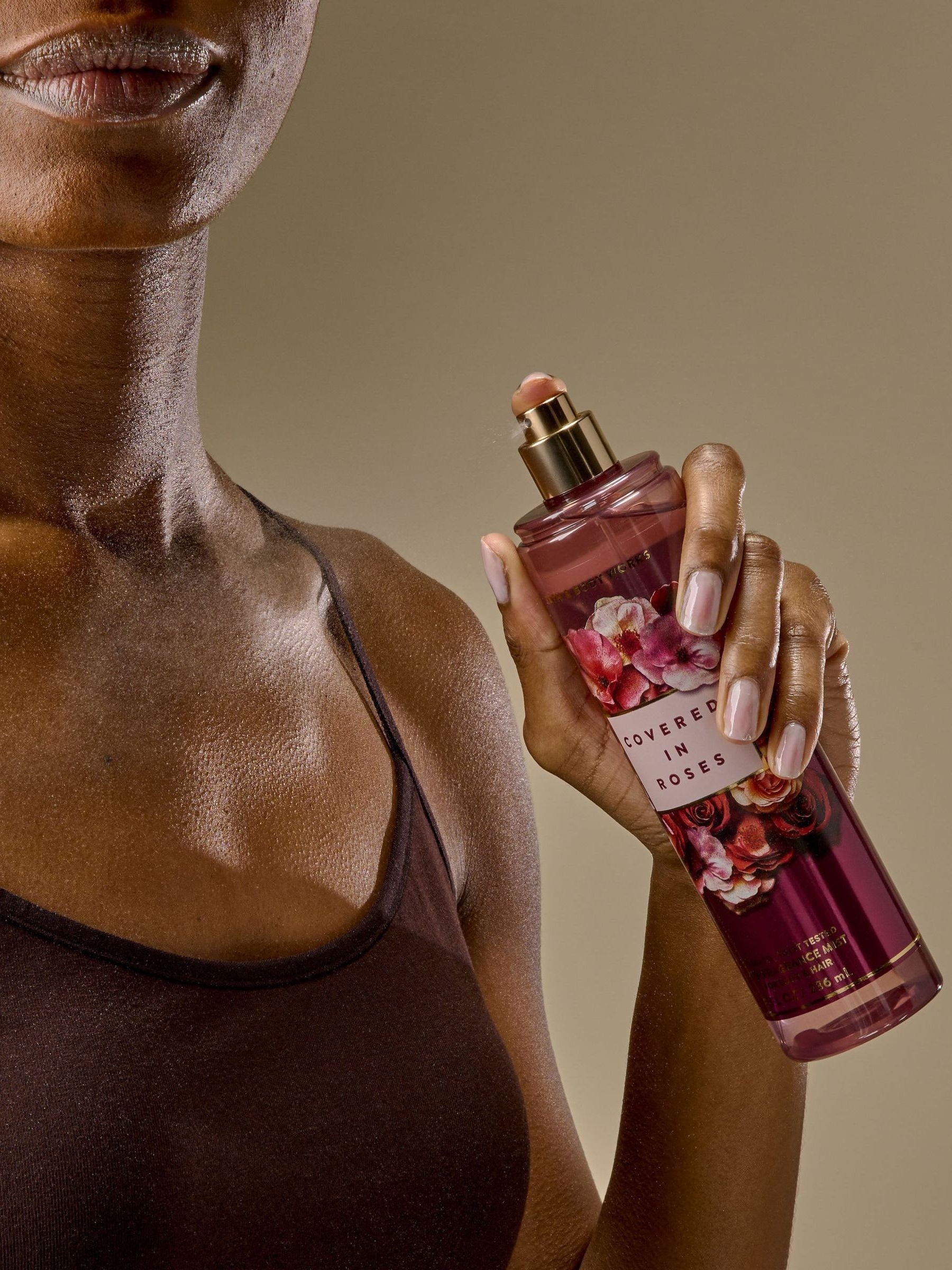 Covered In Roses Fine Fragrance Mist 236ml - Image 4 of 4 Covered In Roses Fine Fragrance Mist 236ml - Image 4 of 4