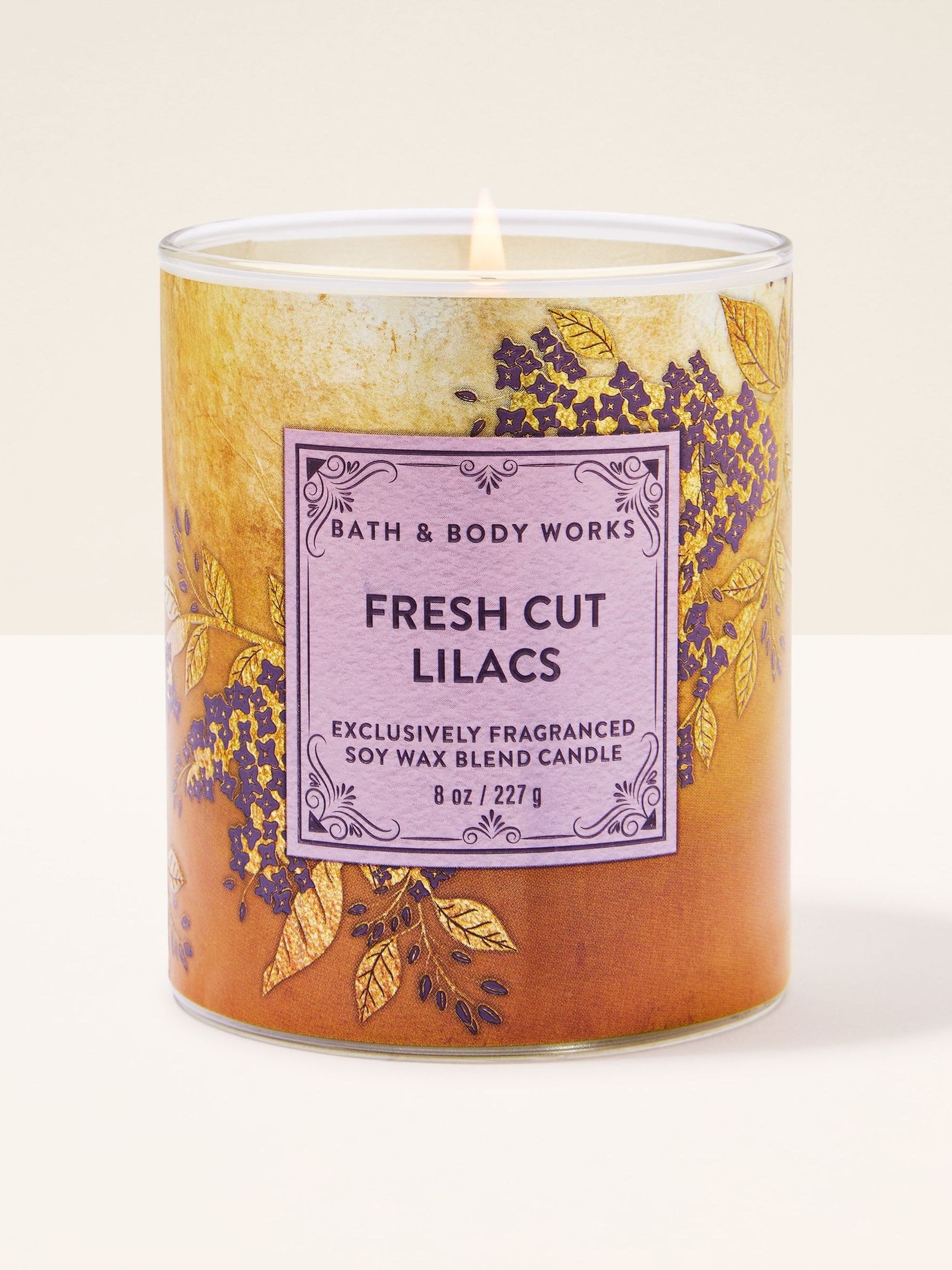 Fresh Cut Lilacs Single Wick Candle 227g - Image 1 of 2