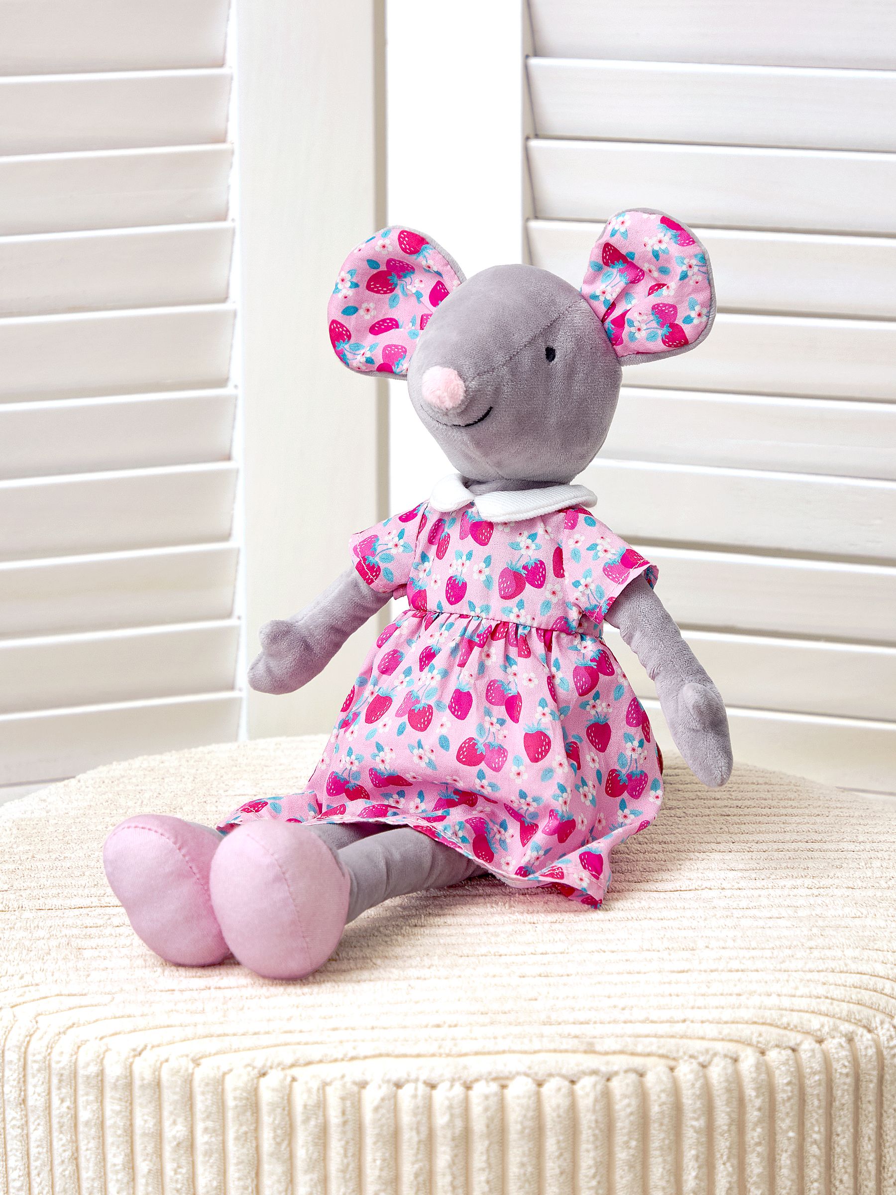 Pink Strawberry Mia Mouse Ragdoll - Image 4 of 5