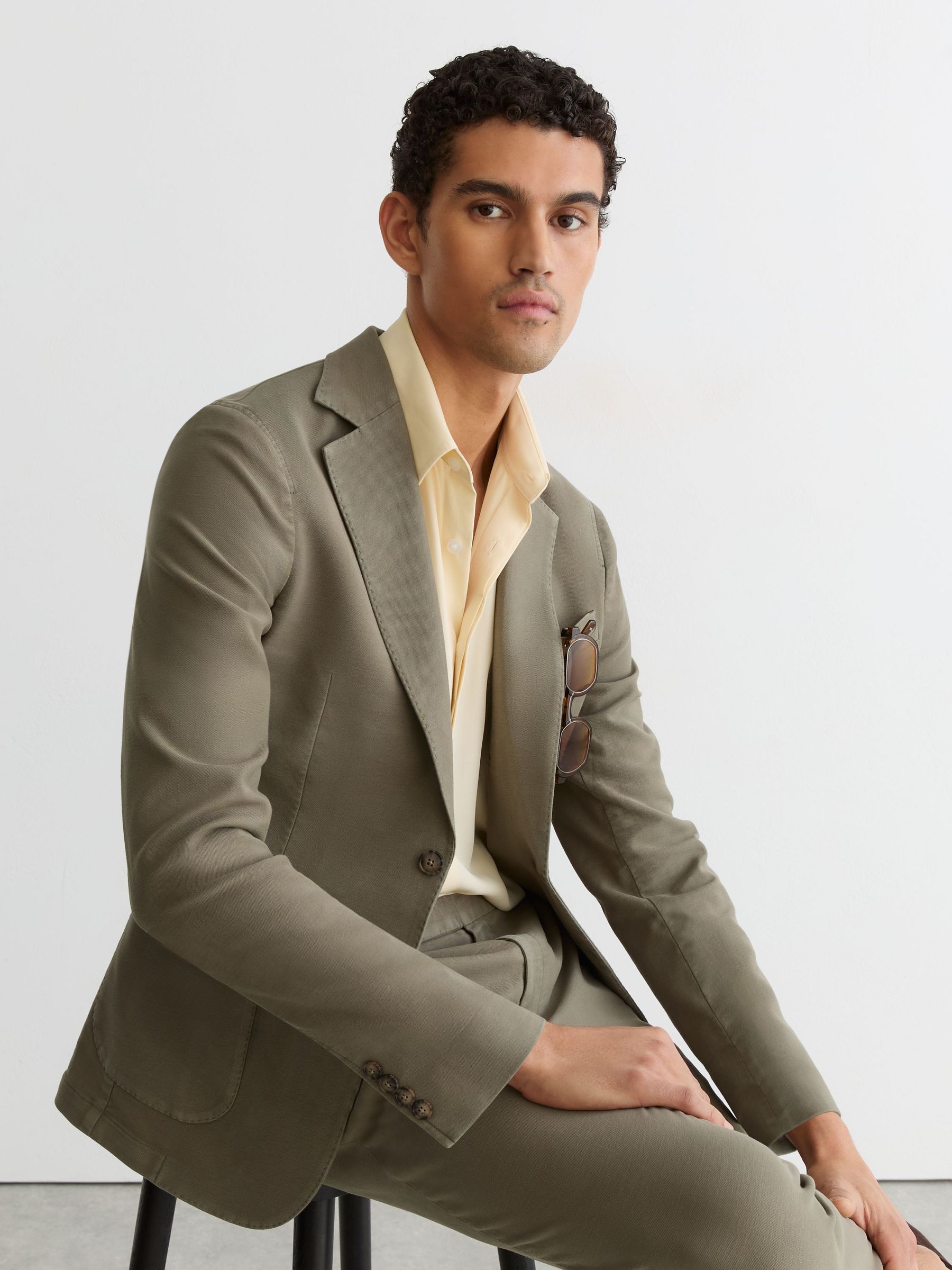 Suit Jacket in Dark Green - Image 1 of 8 Suit Jacket in Dark Green - Image 1 of 8
